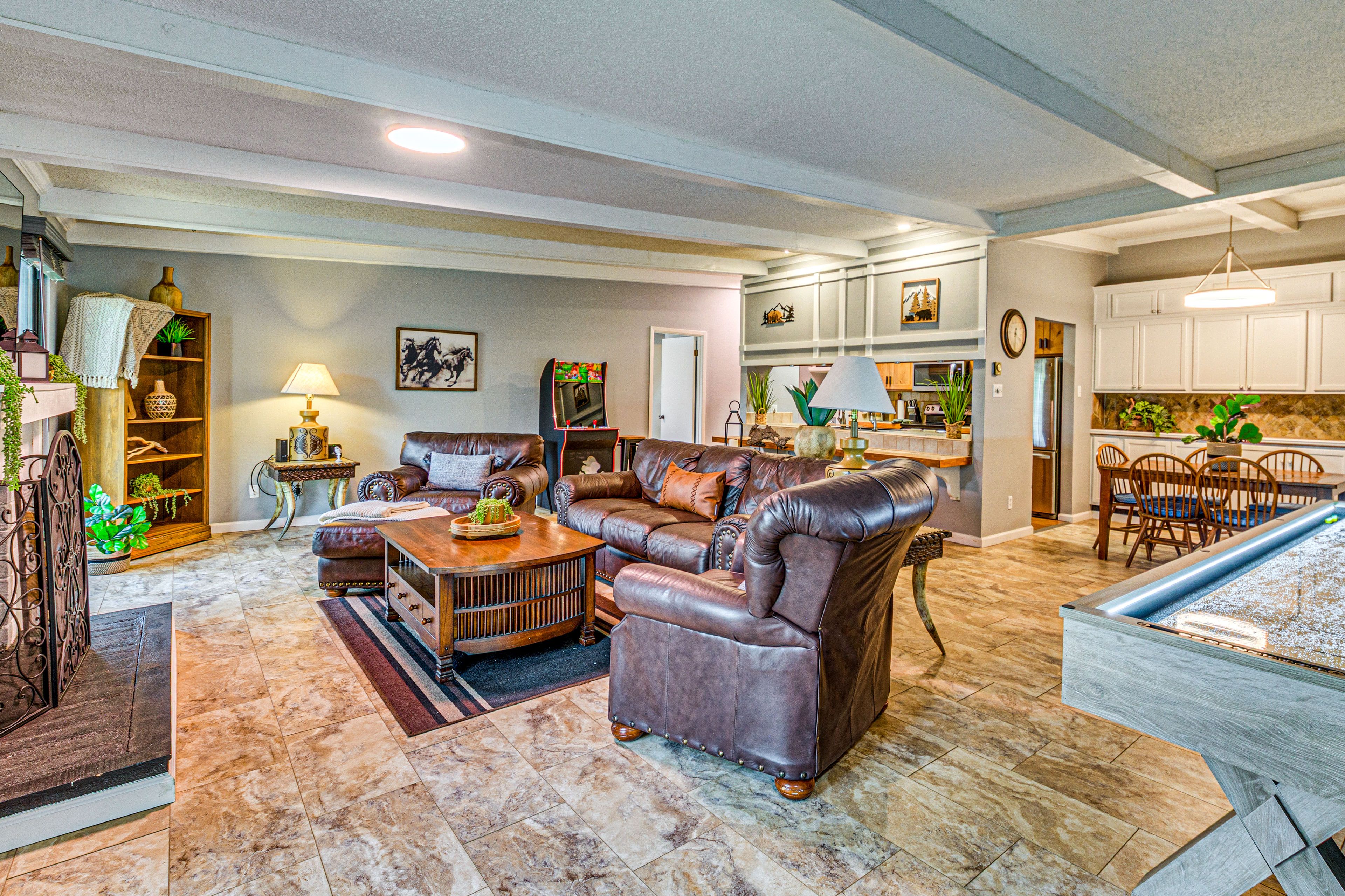 Living Room | 2nd Floor