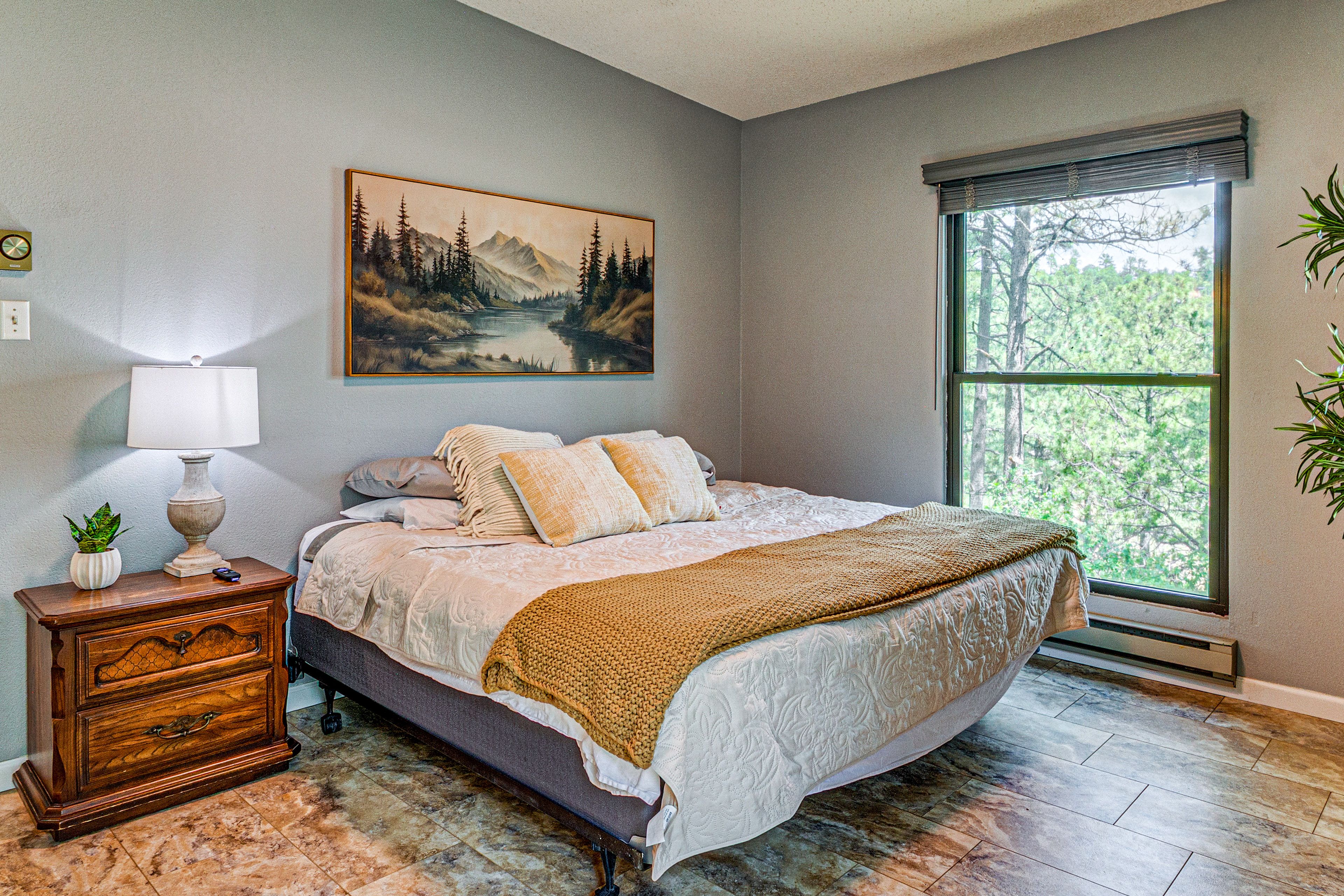 Bedroom 1 | King Bed | 2nd Floor