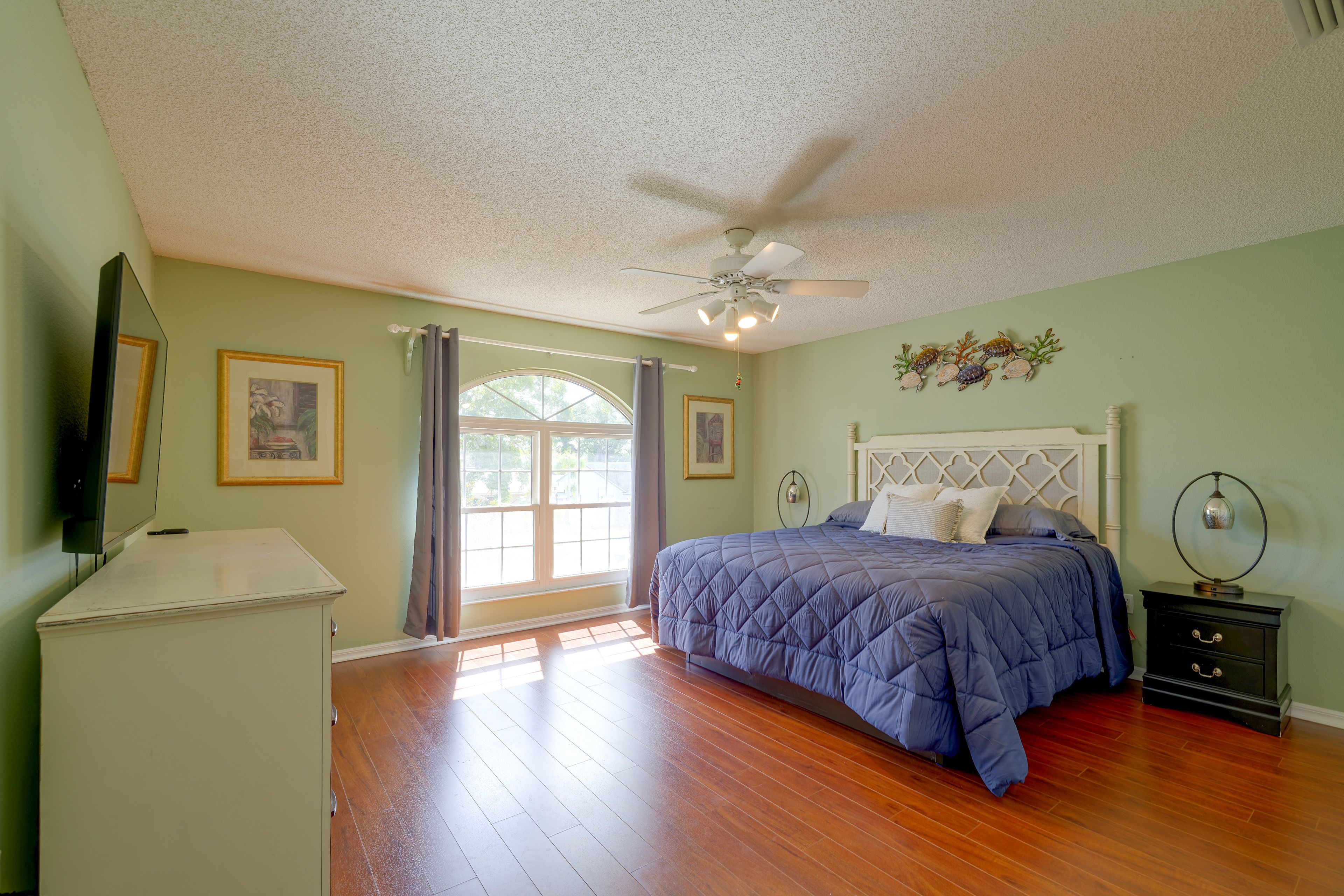 Bedroom 1 | King Bed | 2nd Floor