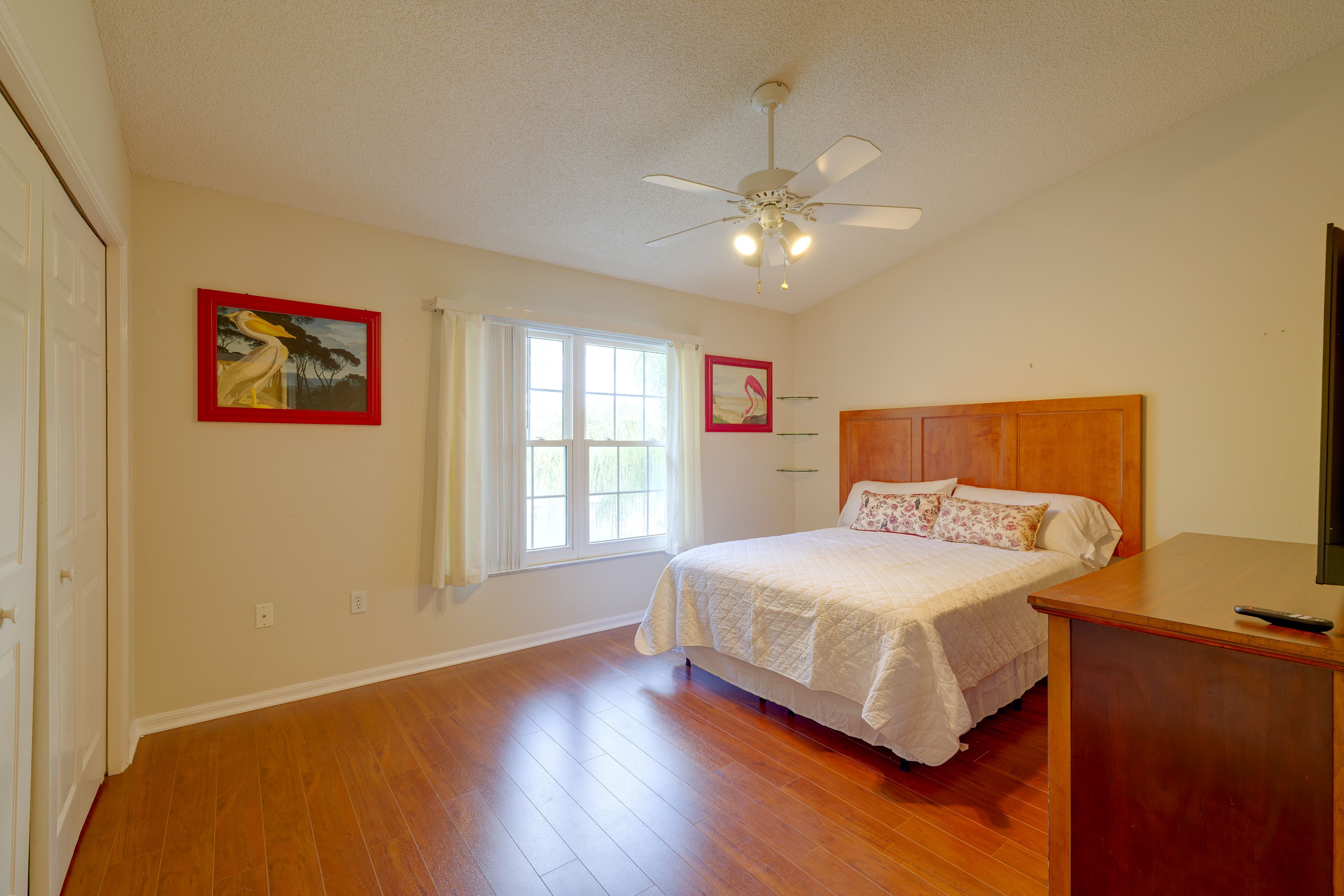 Bedroom 3 | Full Bed | 2nd Floor