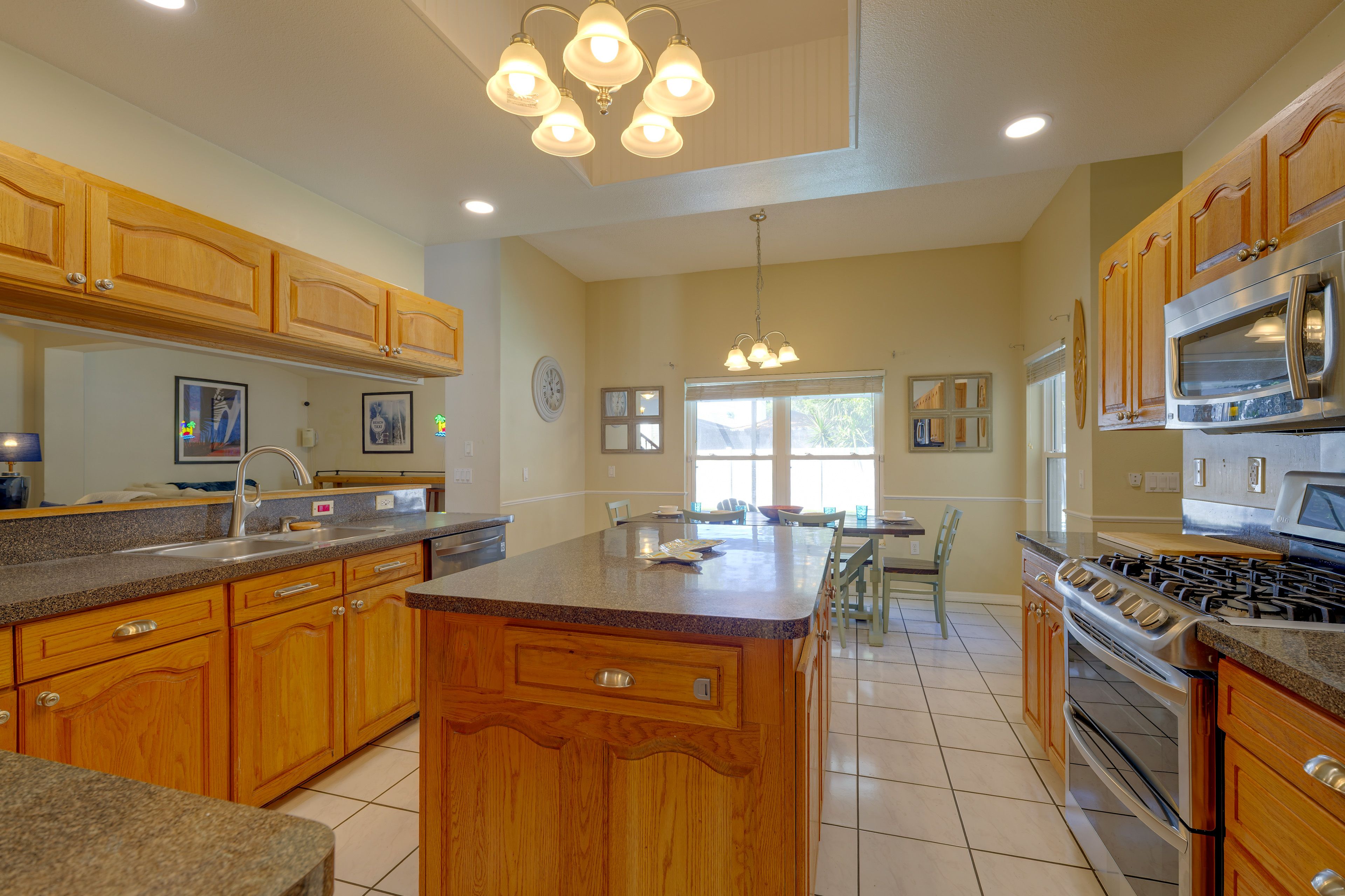 Kitchen | 1st Floor