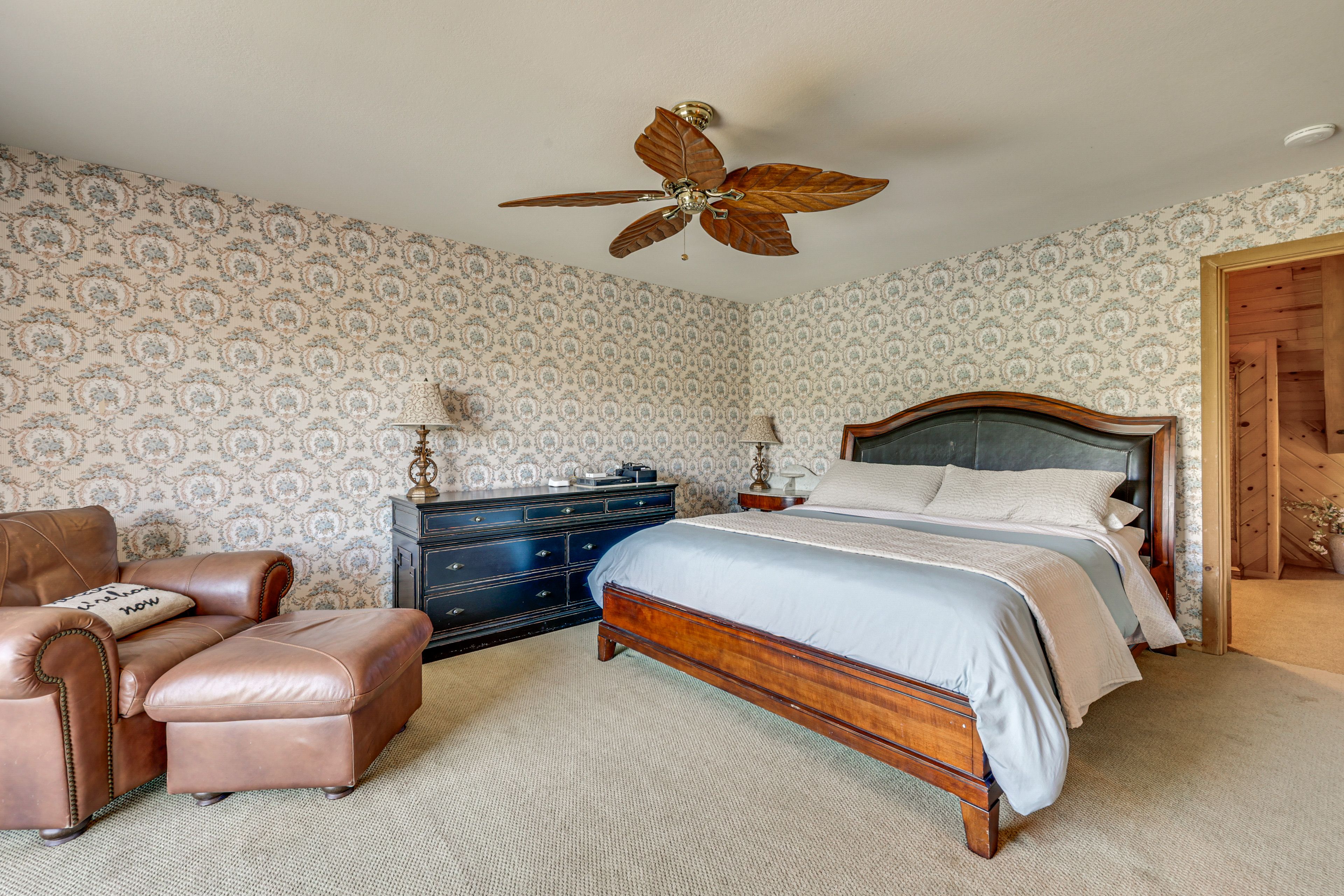 Bedroom 1 | King Bed | 2nd Floor