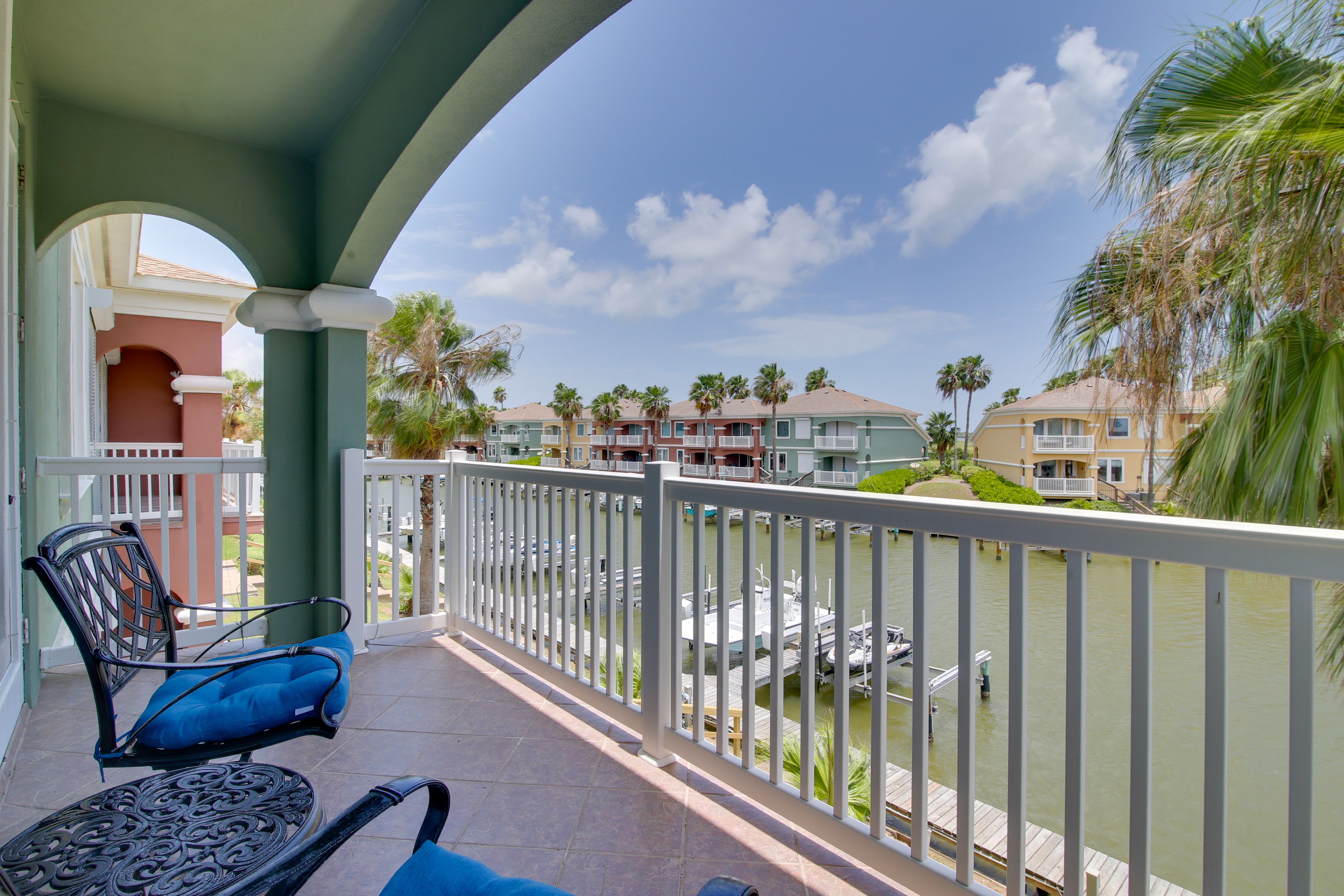 Balcony | Water Views