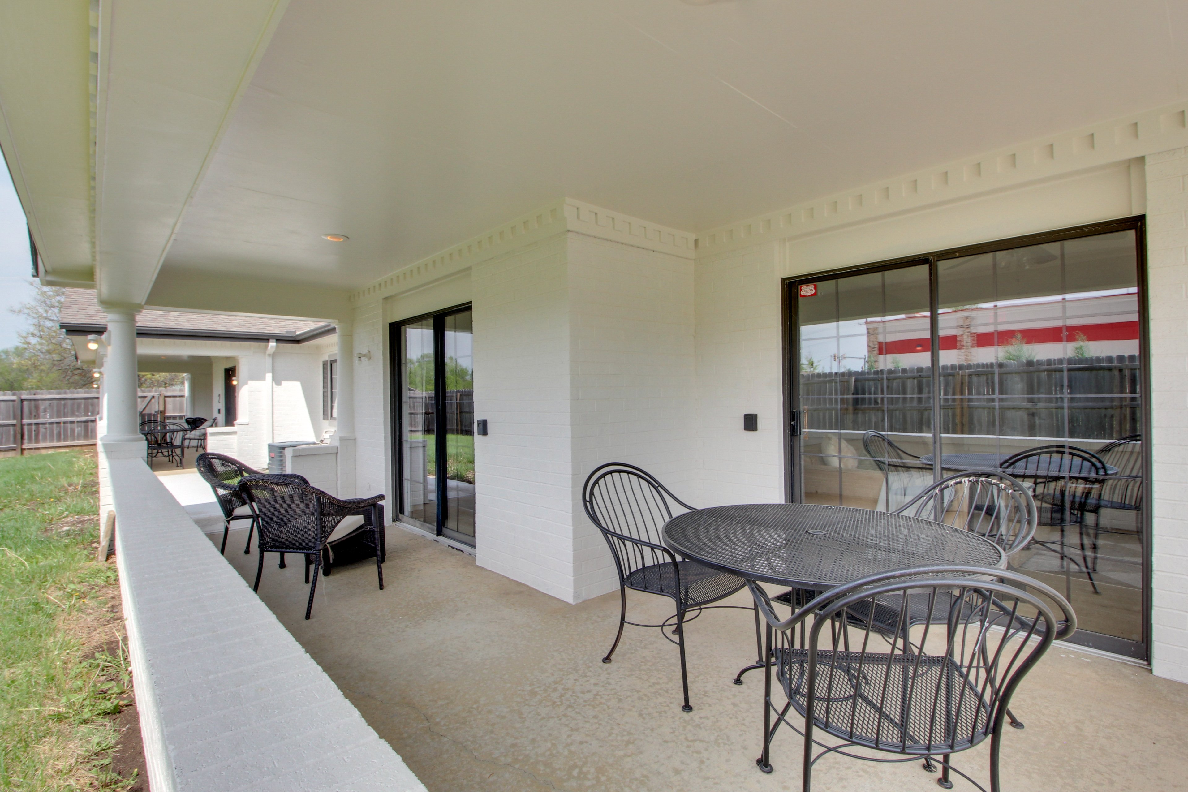The Saint Hotel | Patio