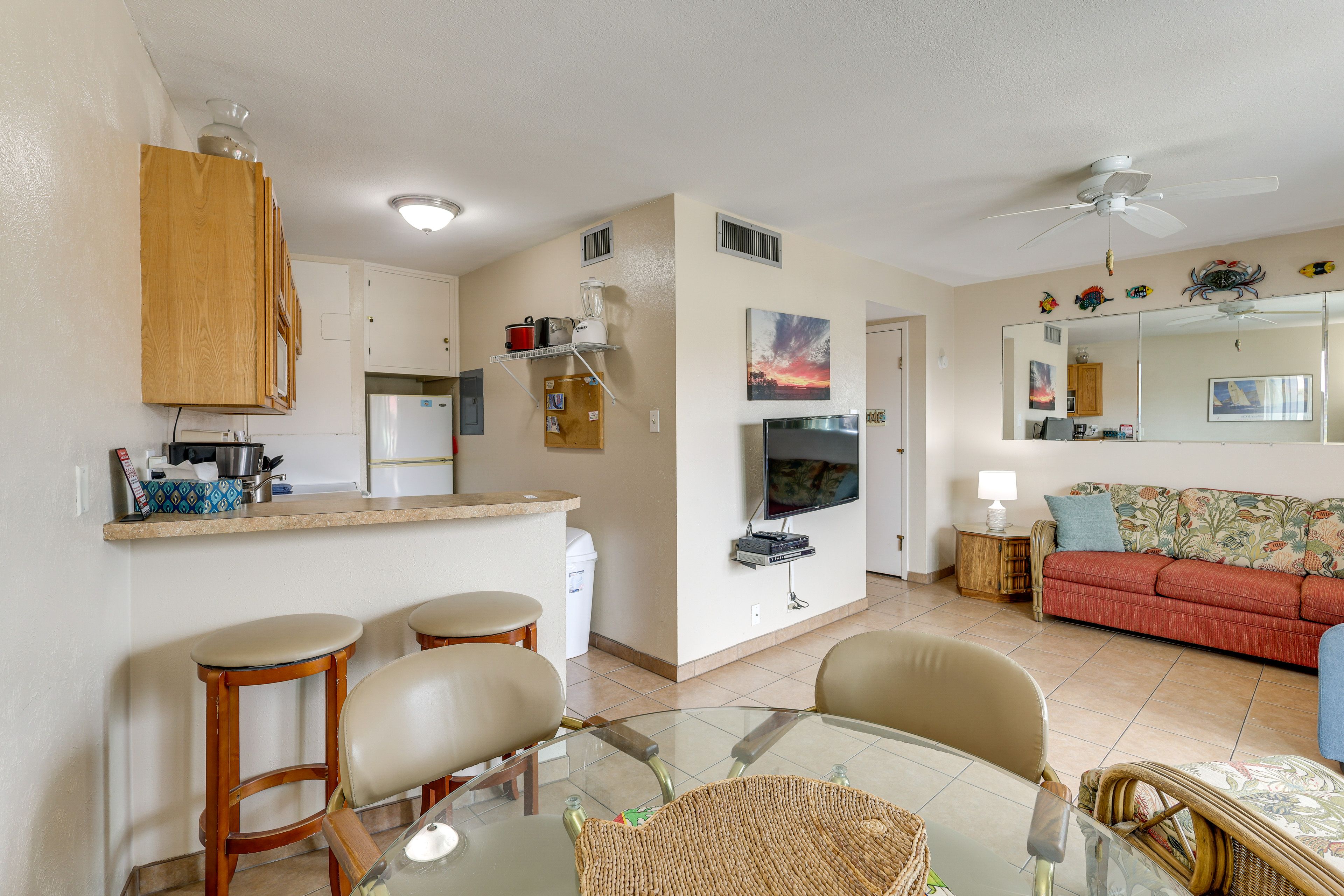Interior | Open Floor Plan | Free WiFi | Single-Story Condo
