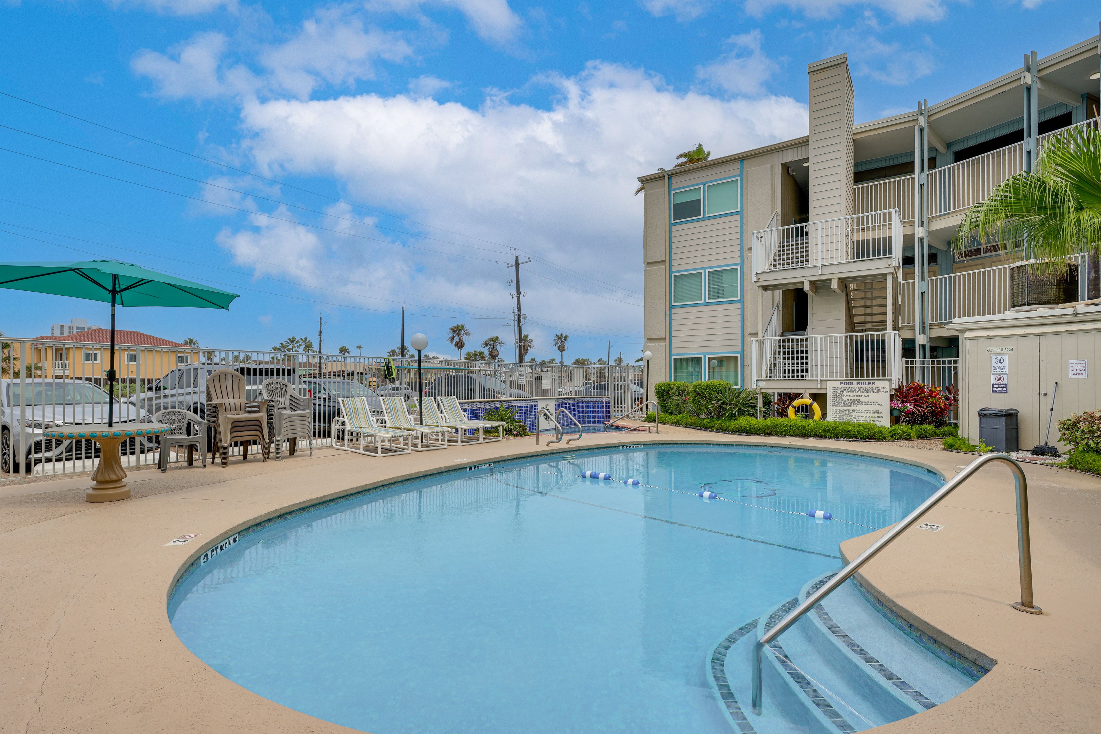 South Padre Island Vacation Rental | 1BR | 1BA | 593 Sq Ft
