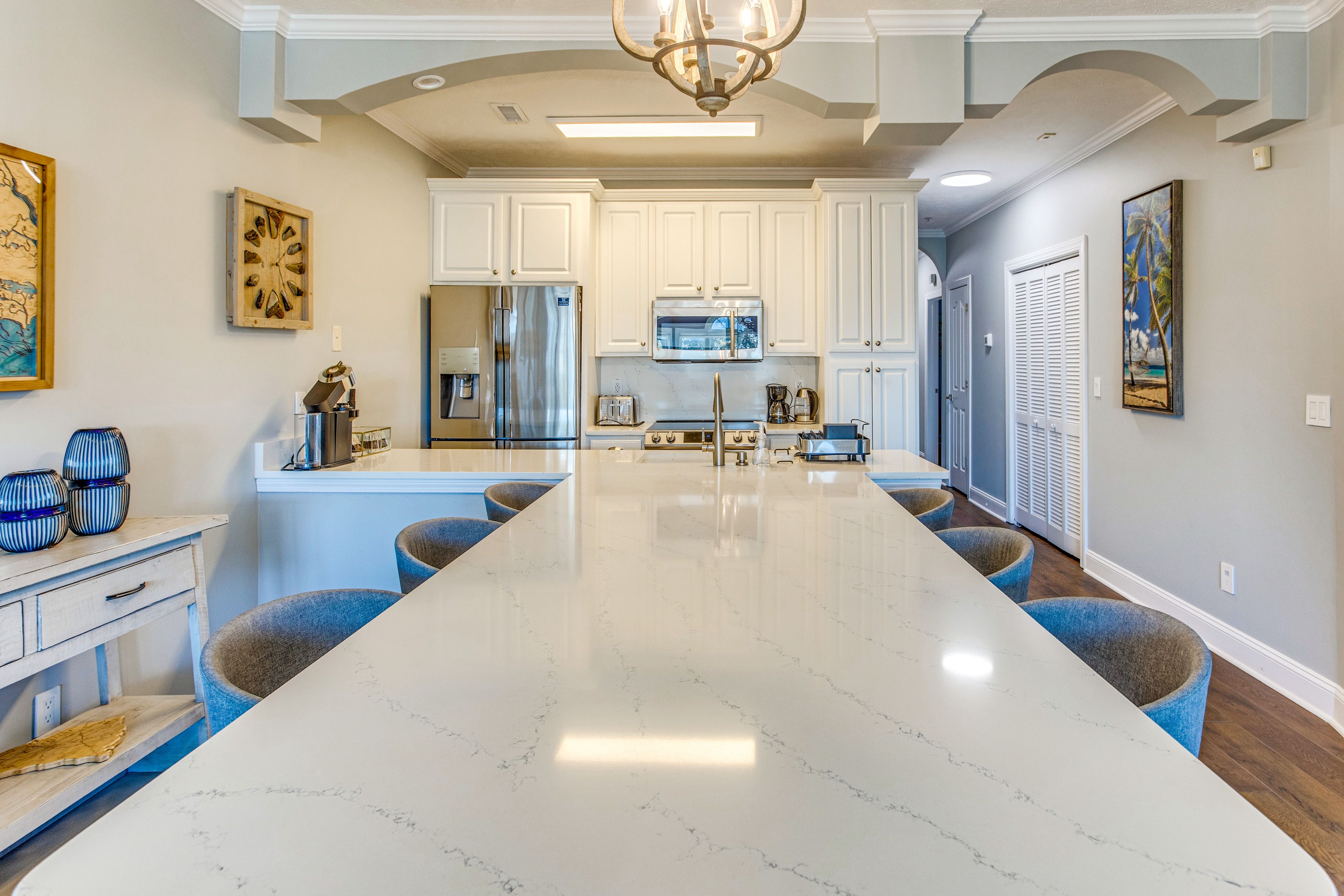 Kitchen & Dining Space