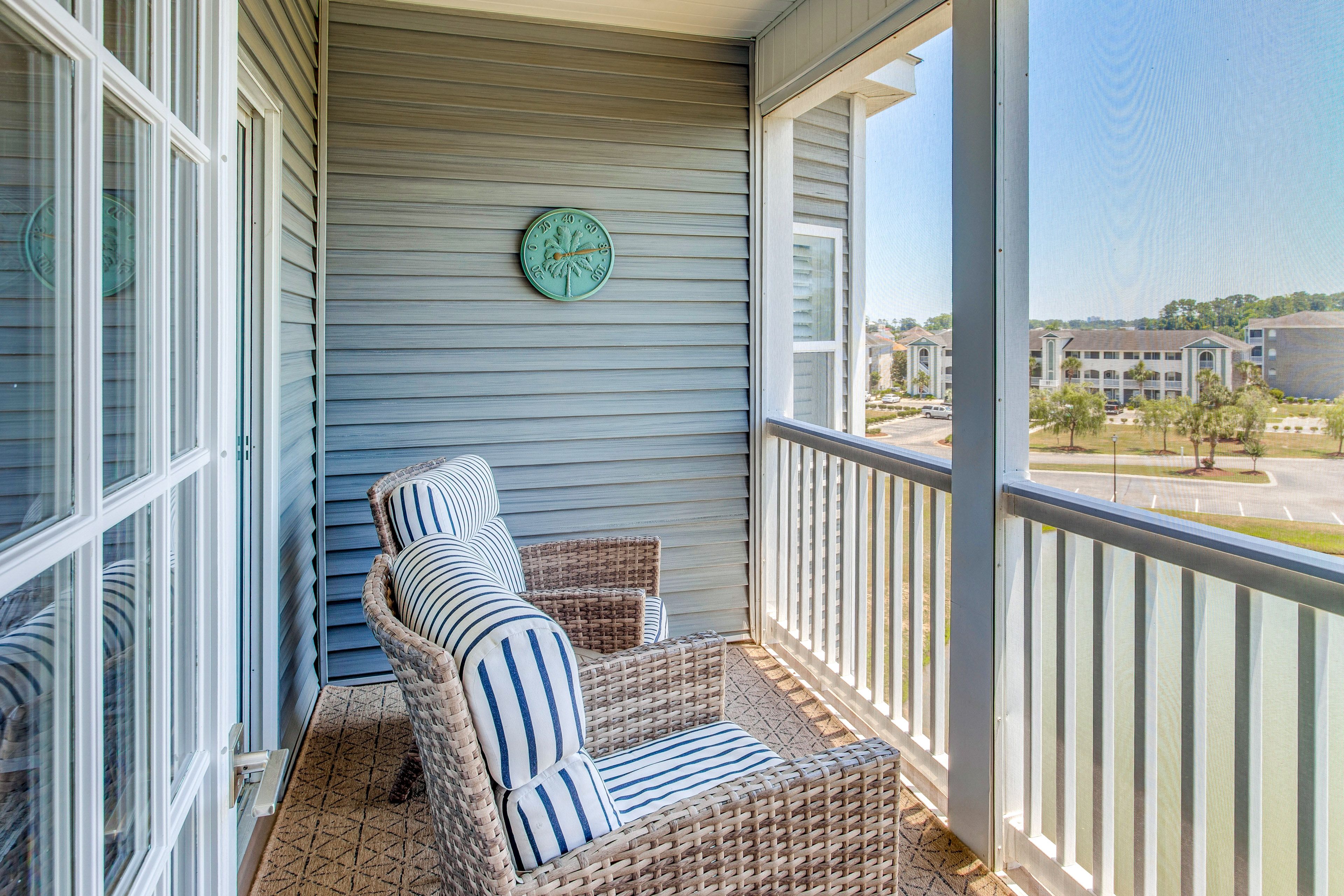 Screened Balcony | Single-Story Condo | 4th-Floor Unit