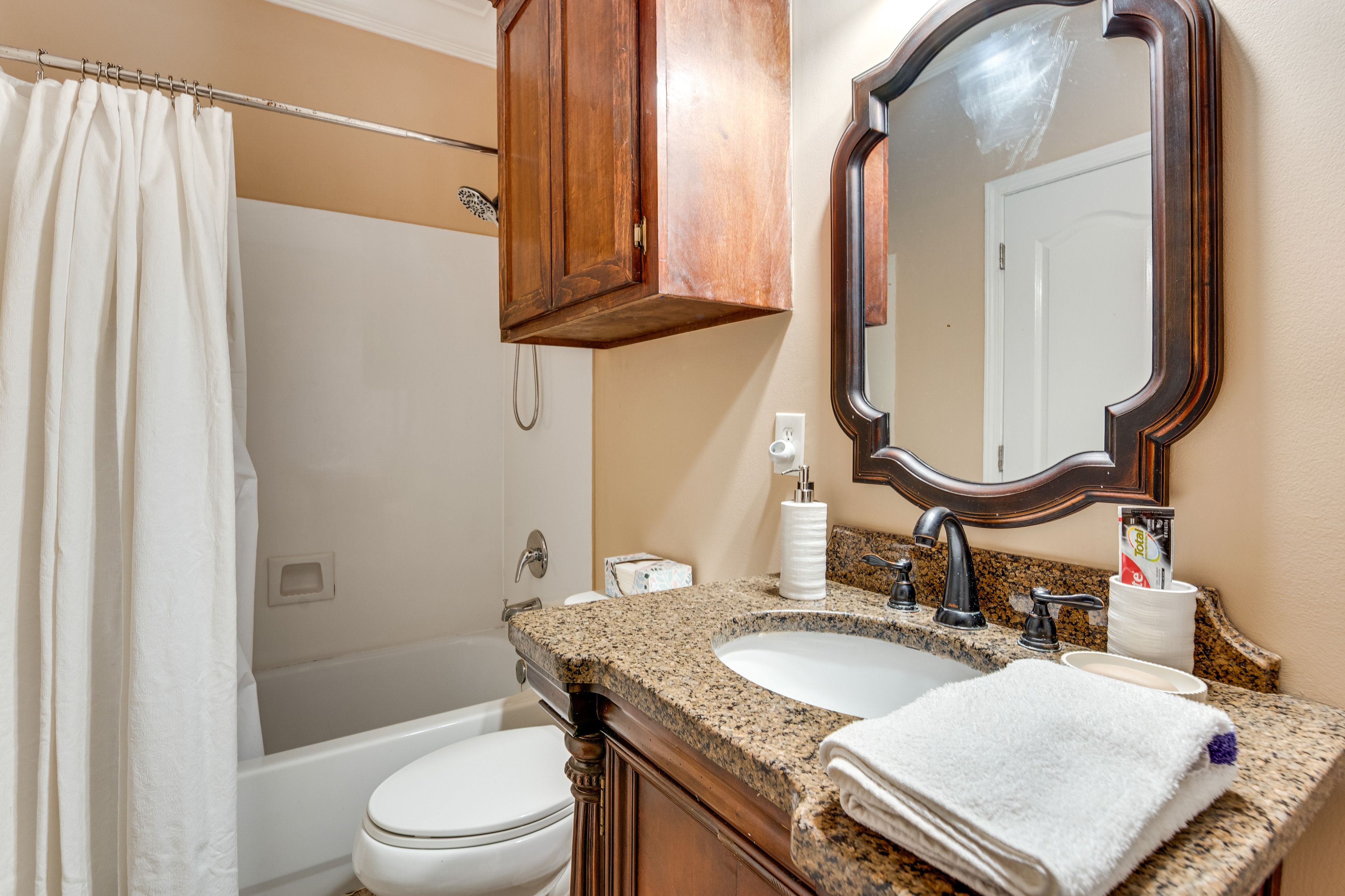En-Suite Bathroom