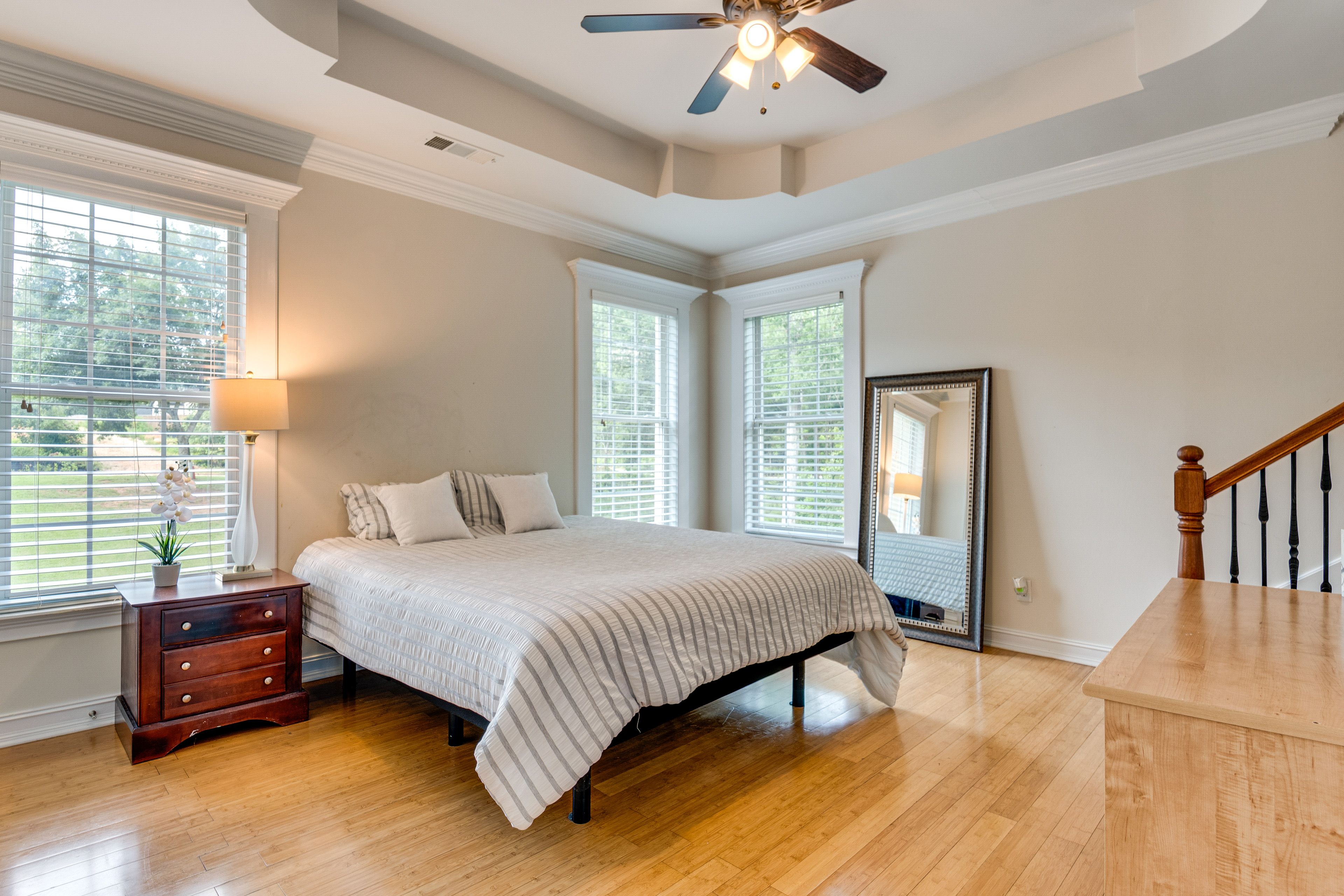 Bedroom 4 | King Bed
