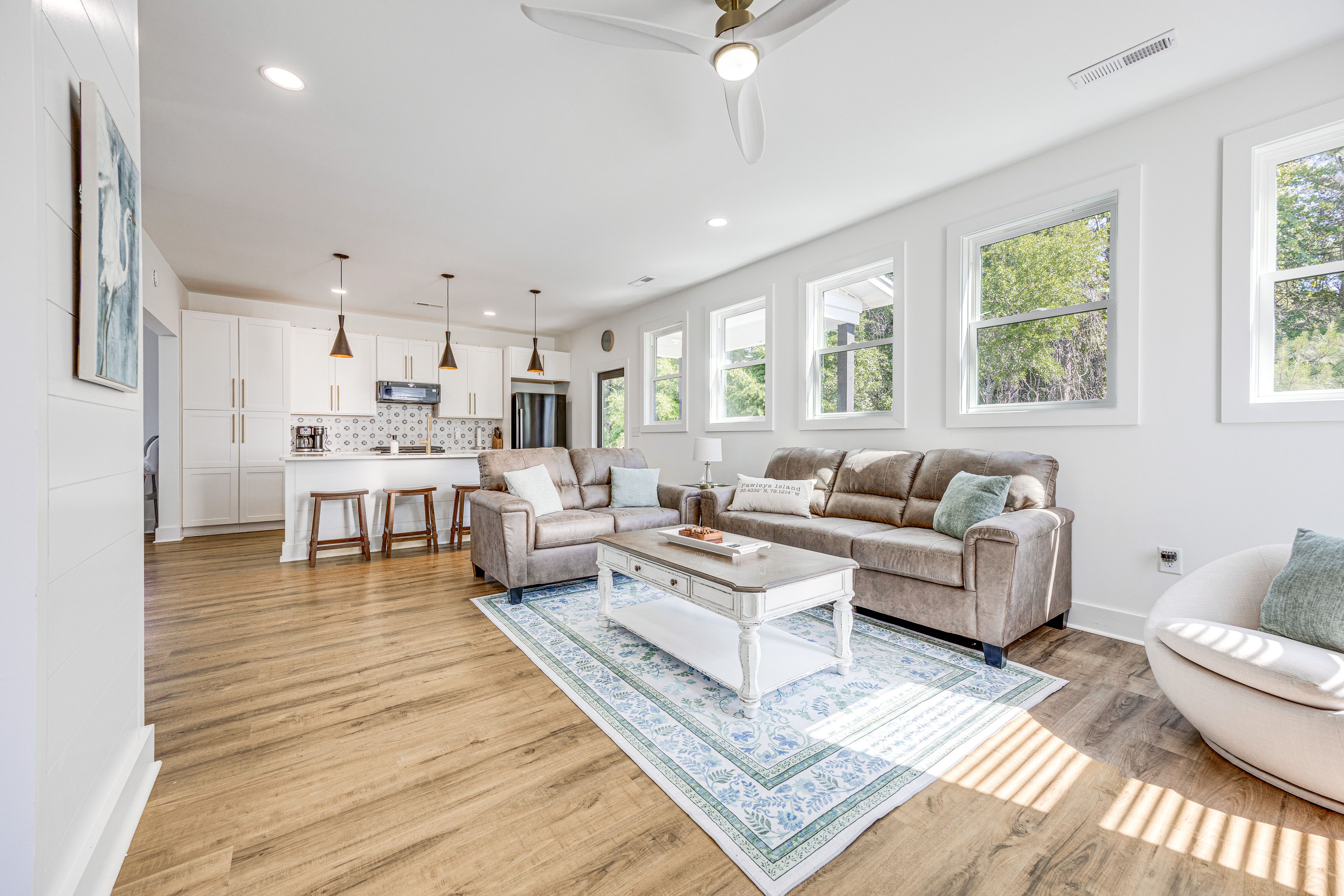 Open Living Space | Kitchen | Drip/Pod Coffee Maker