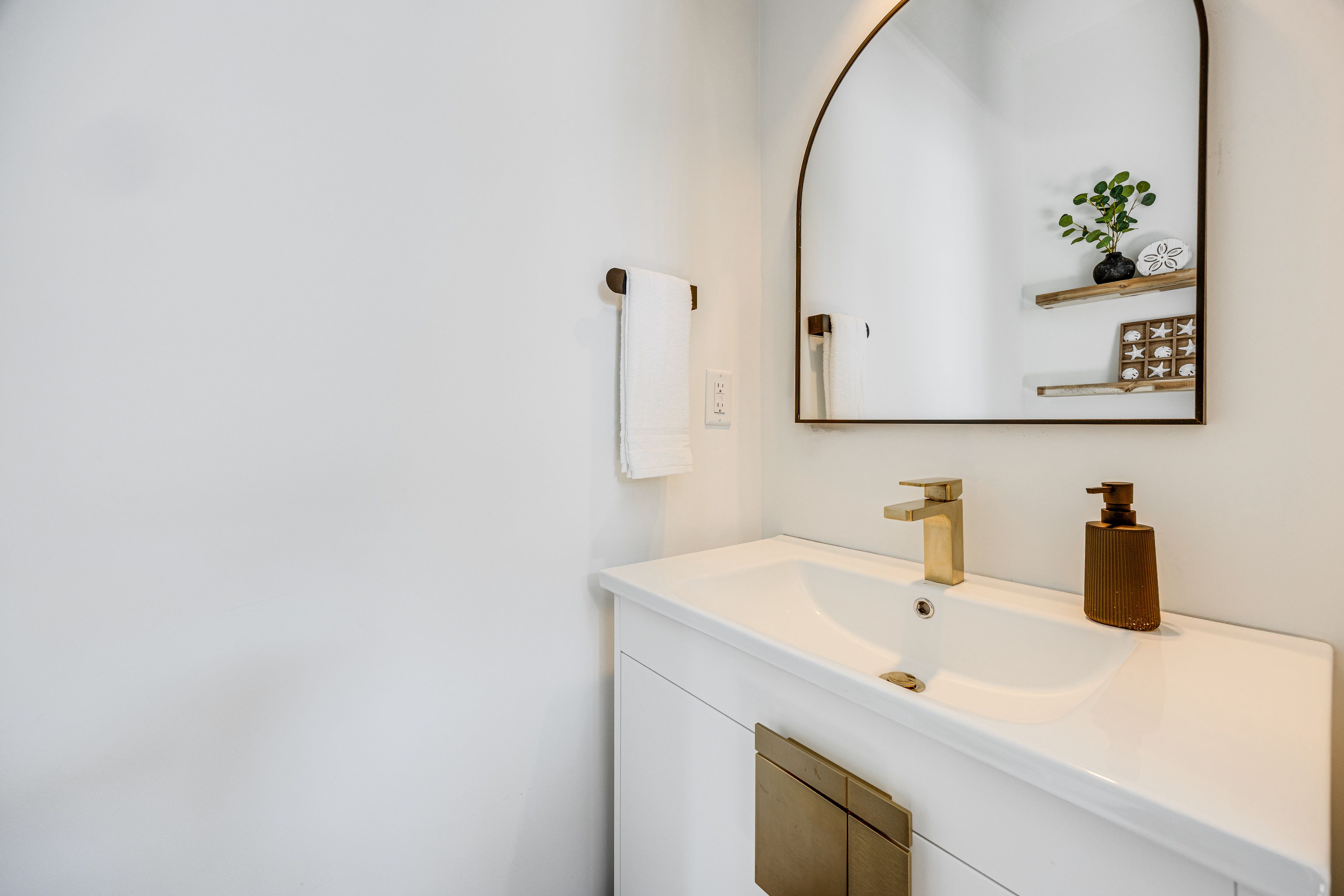 Half Bath | Main Level