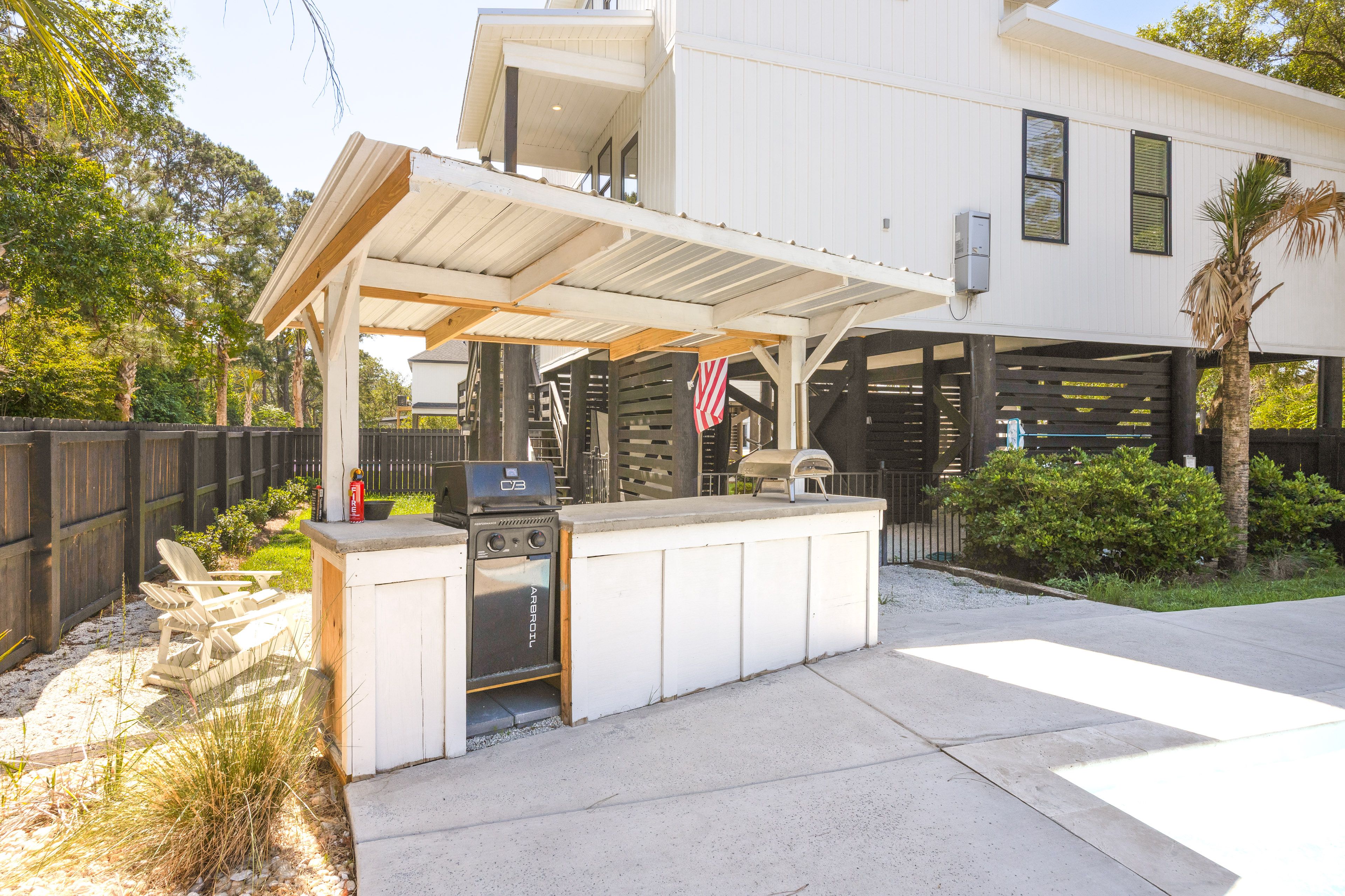 Outdoor Kitchen Space