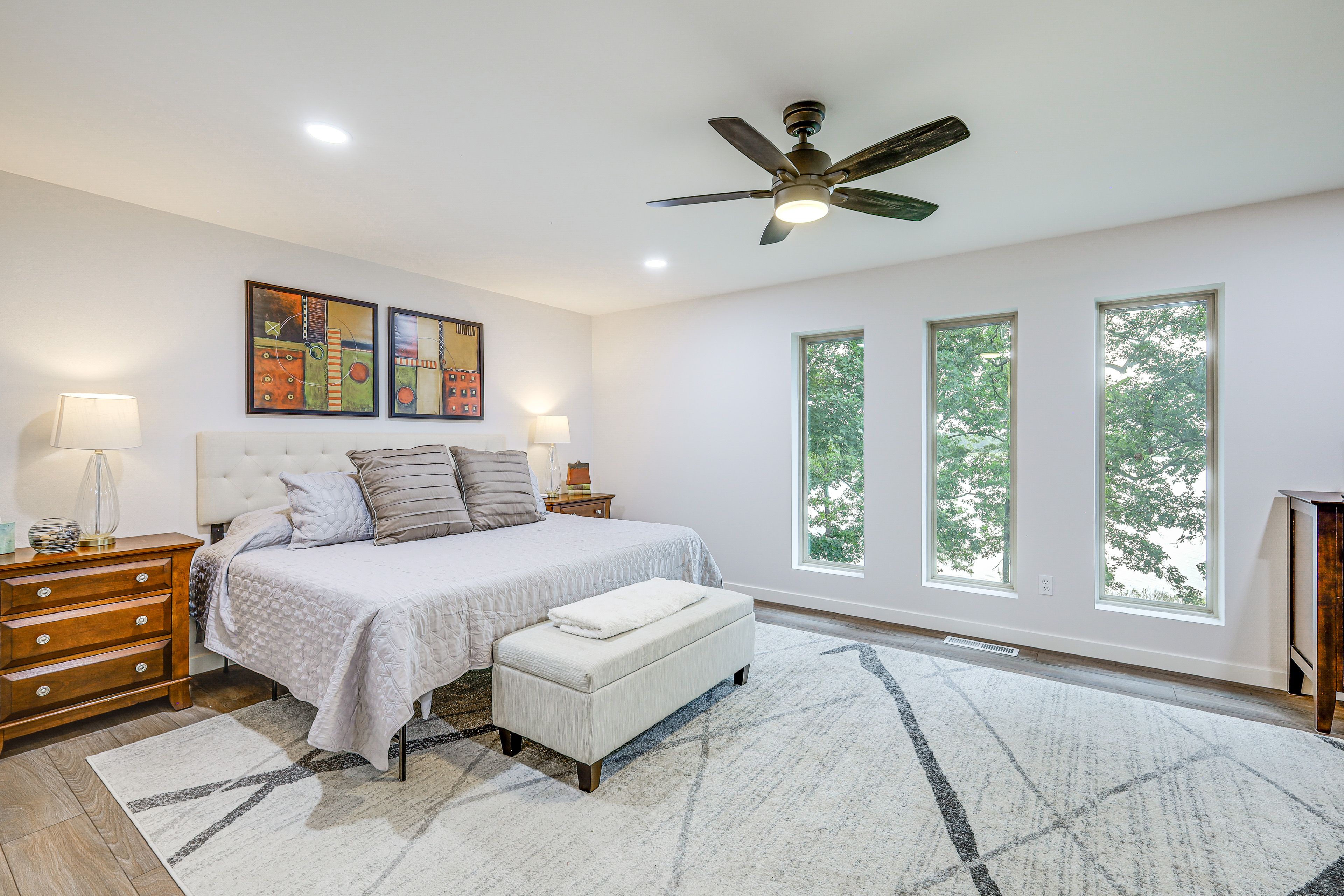 Bedroom 1 | King Bed | Futon