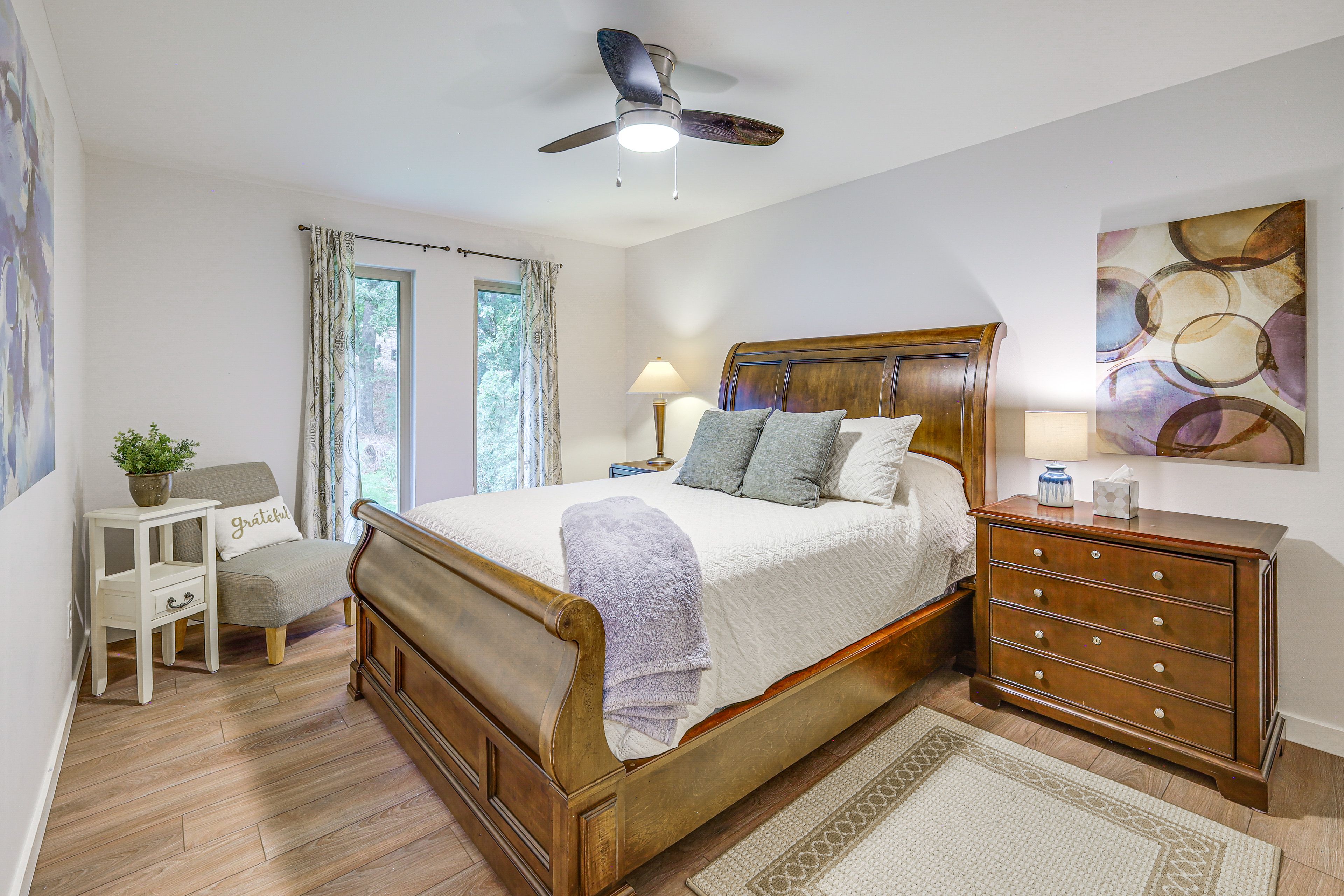 Bedroom 2 | Queen Bed