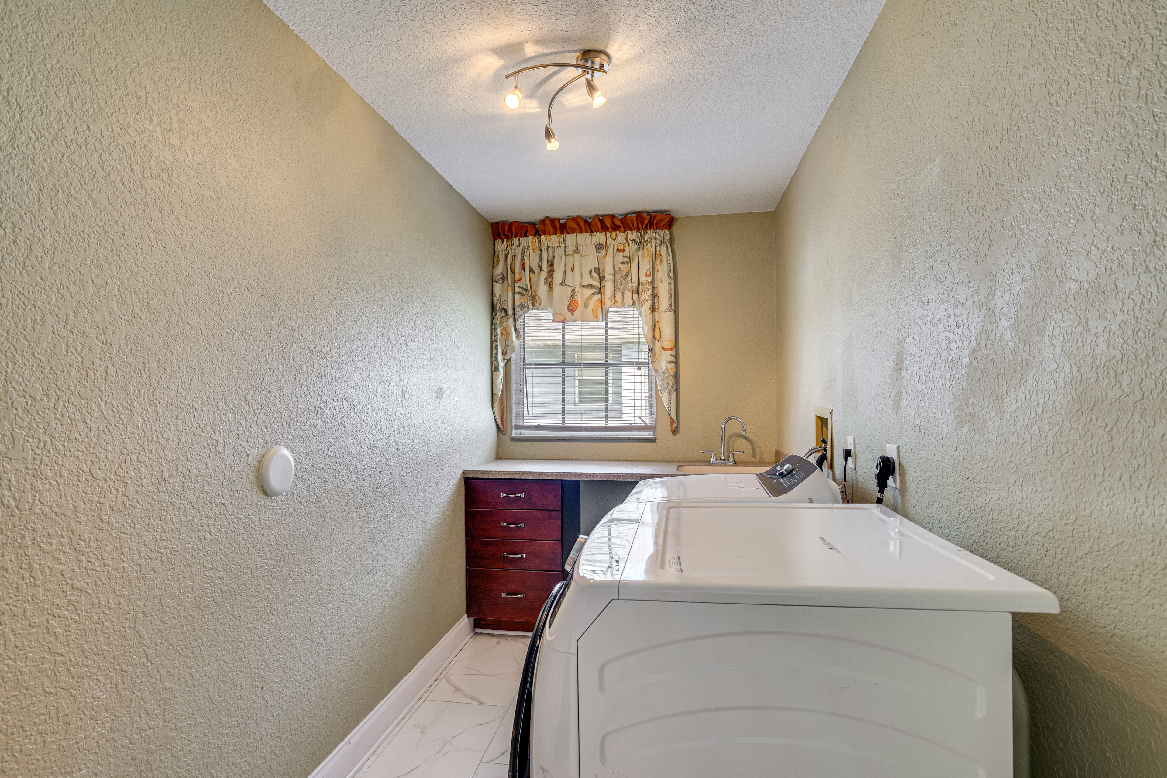 In-Unit Laundry