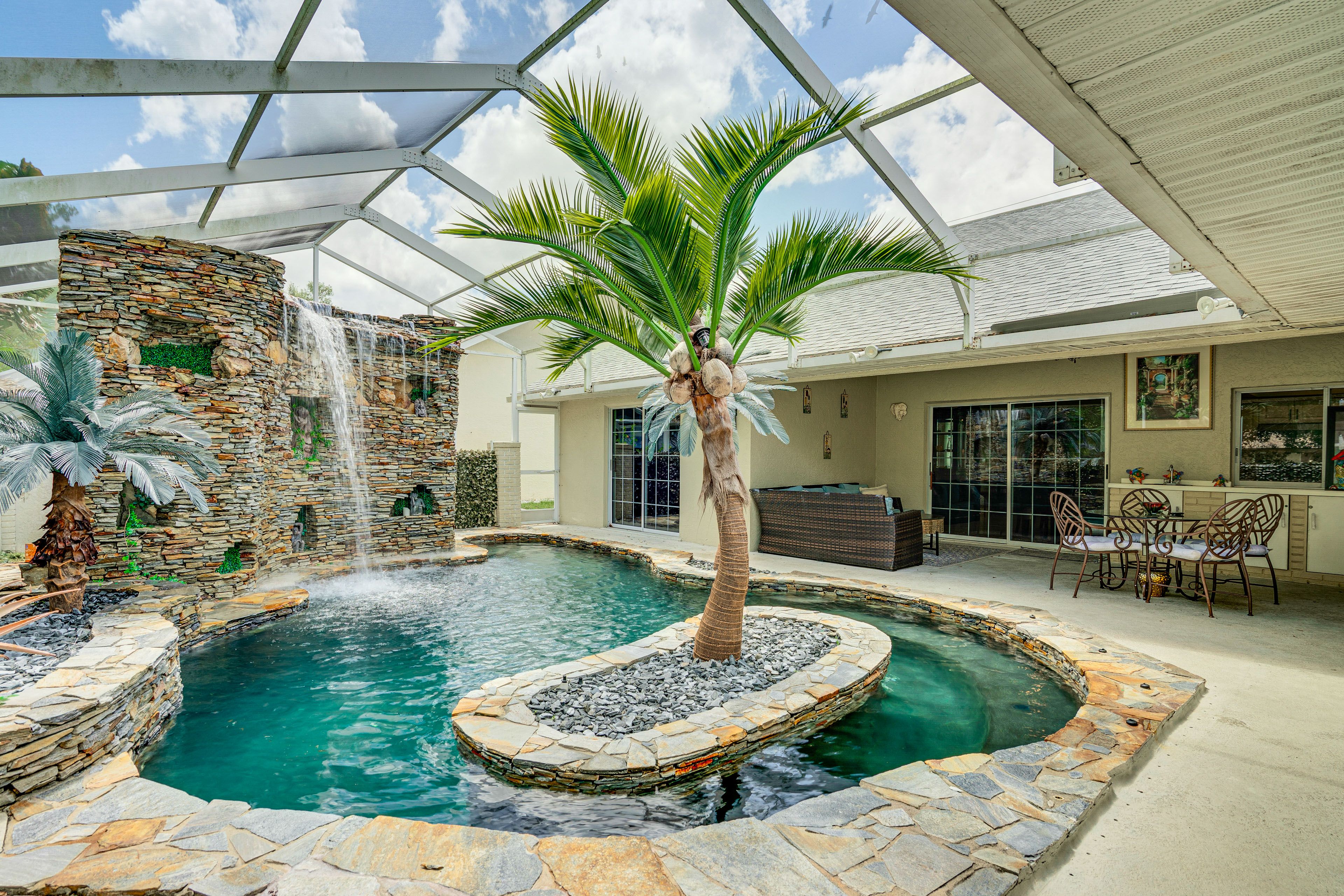 Porta Gorda Vacation Rental | 3BR | 2BA | 2,239 Sq Ft | 1 Step to Enter