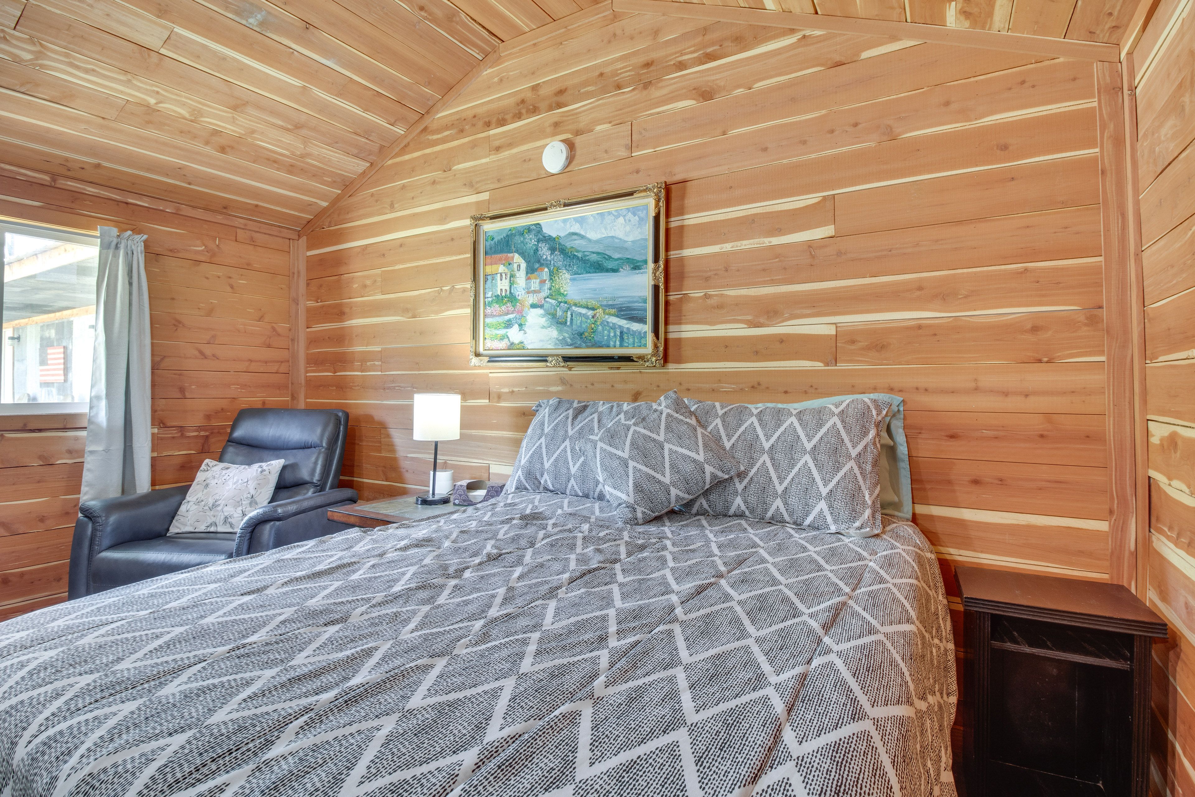Cabin 2 | Living Room | Full Bed