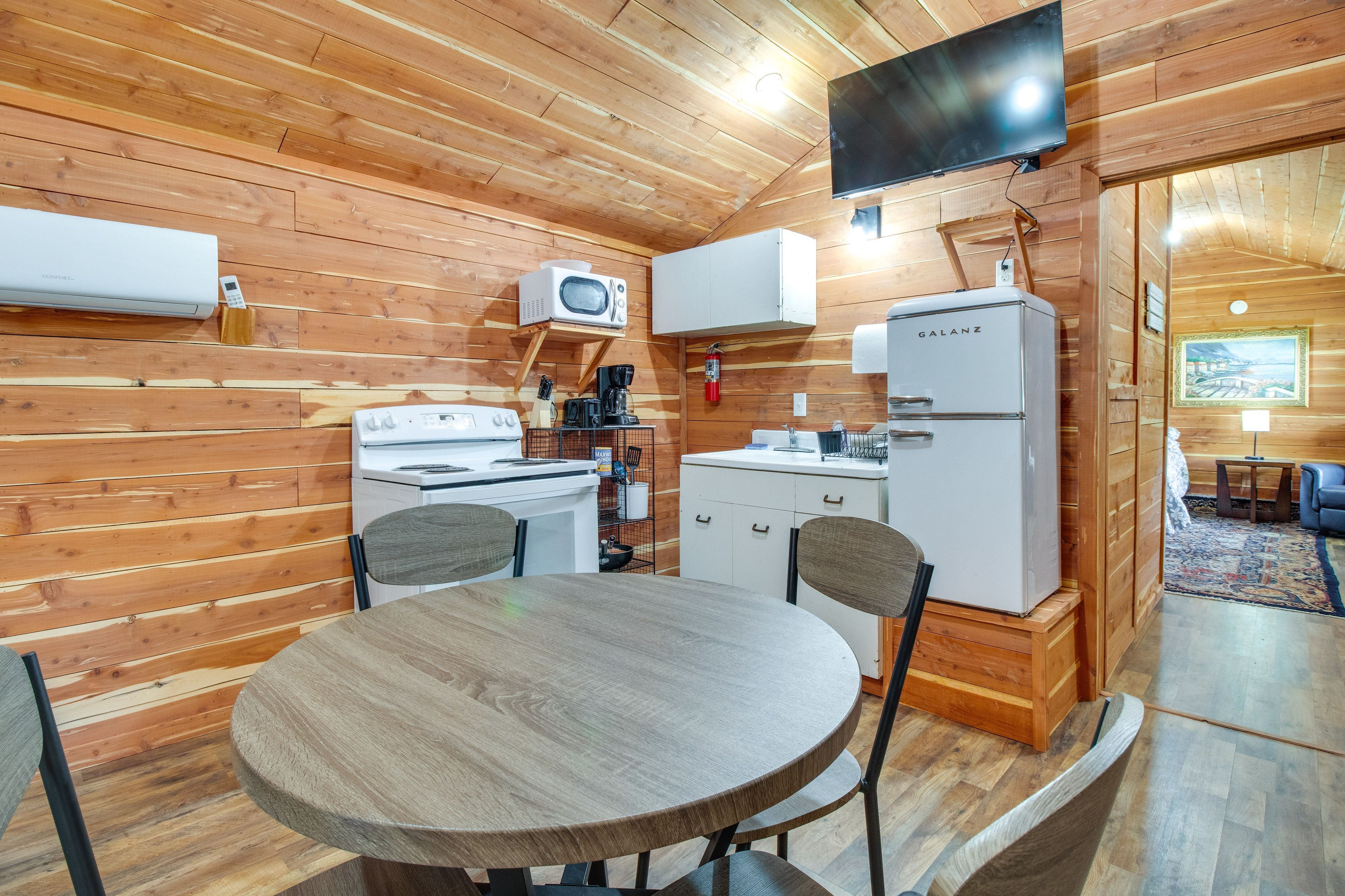 Kitchenette