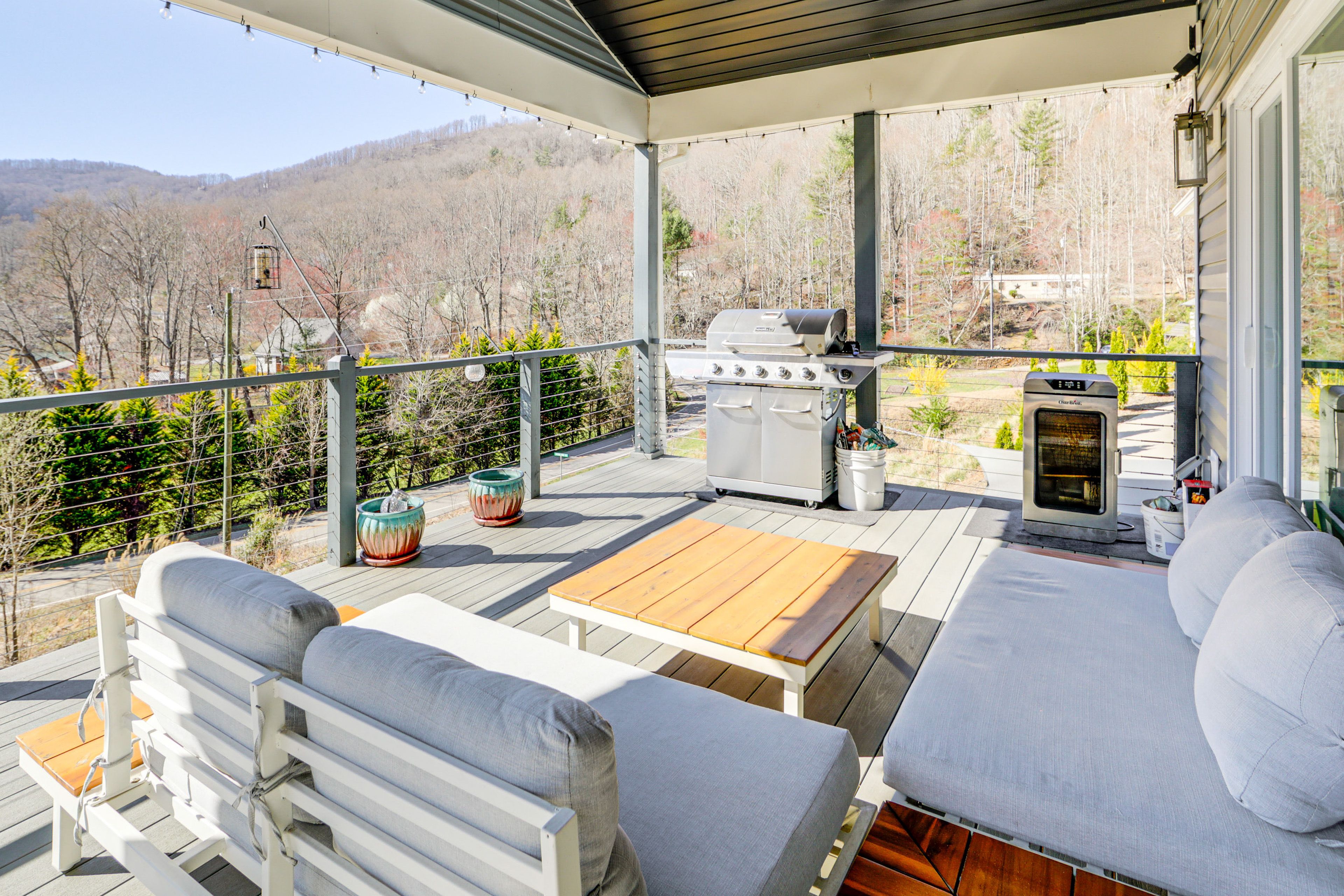 Deck | Gas Grill
