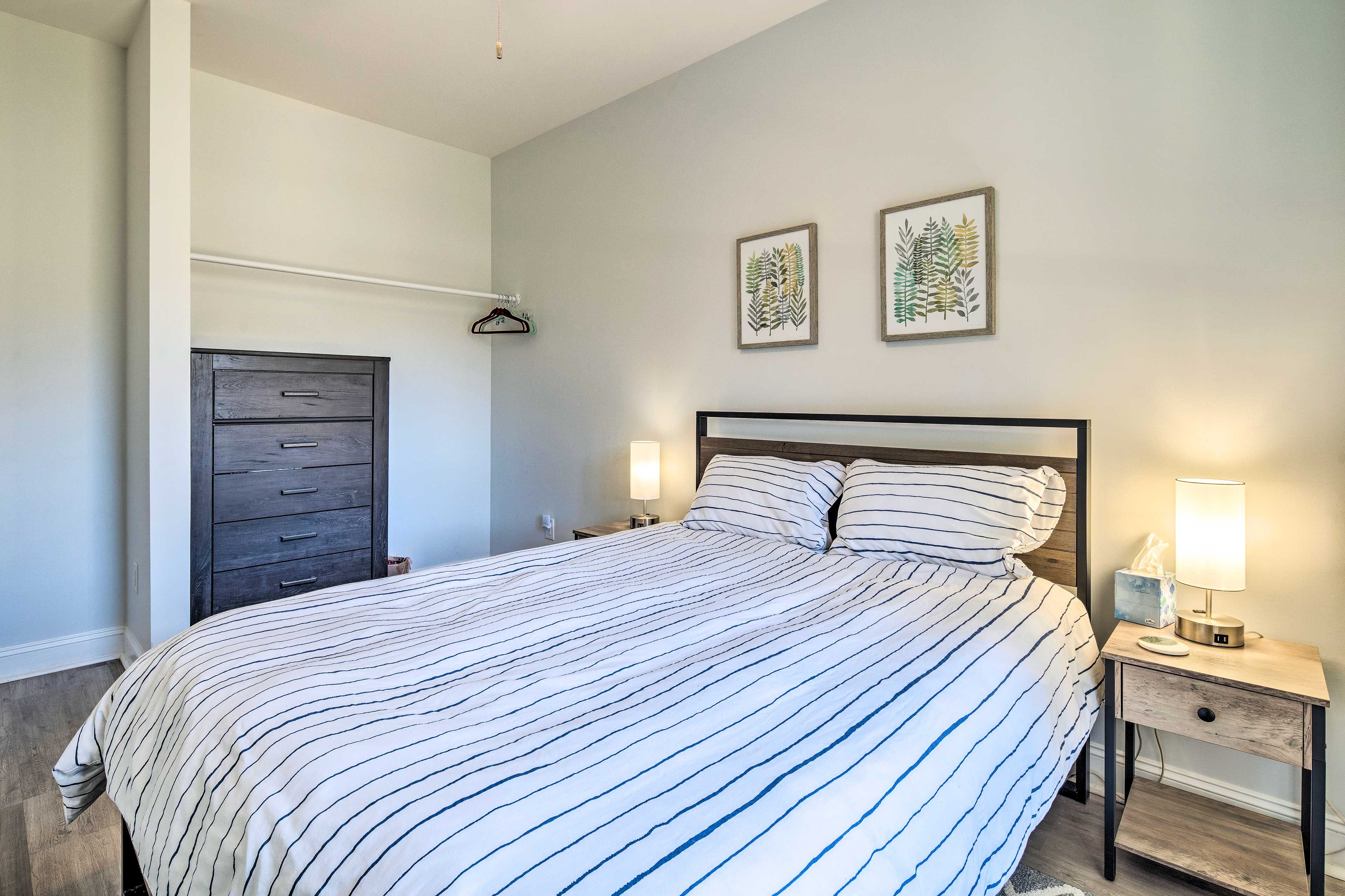 Bedroom 5 | Queen Bed | Lower Level
