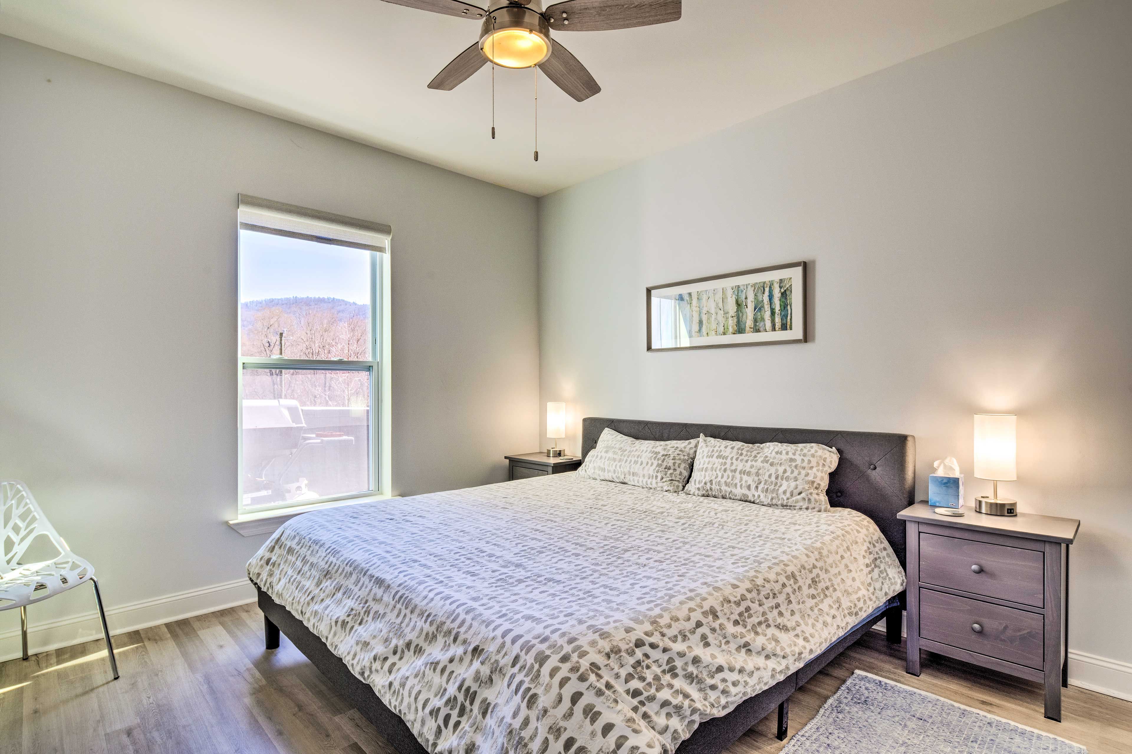 Bedroom 4 | King Bed | Lower Level