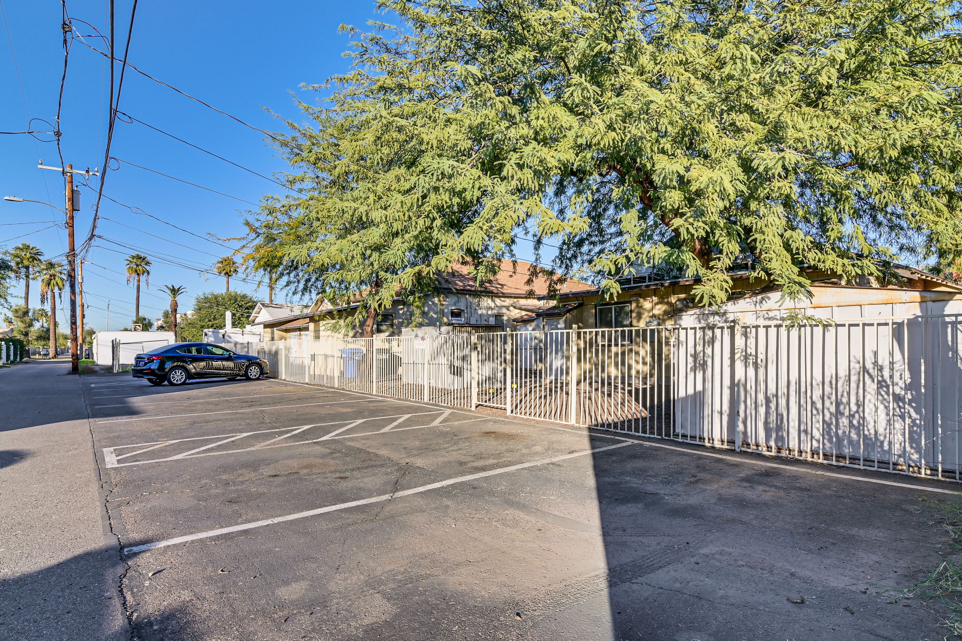 Carport Parking (4 Vehicles)
