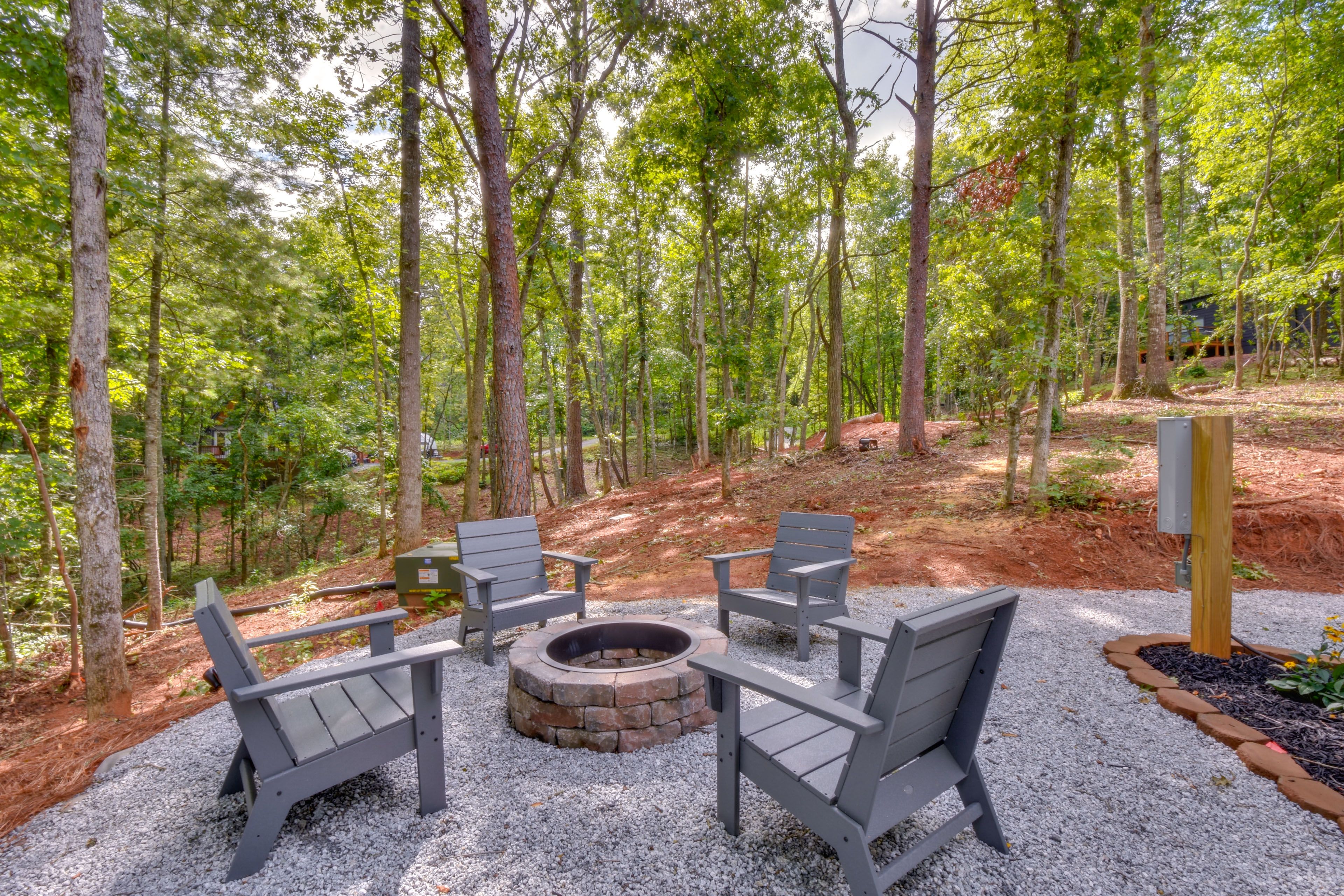 Franklin Vacation Rental | 1BR | 1BA | 395 Sq Ft
