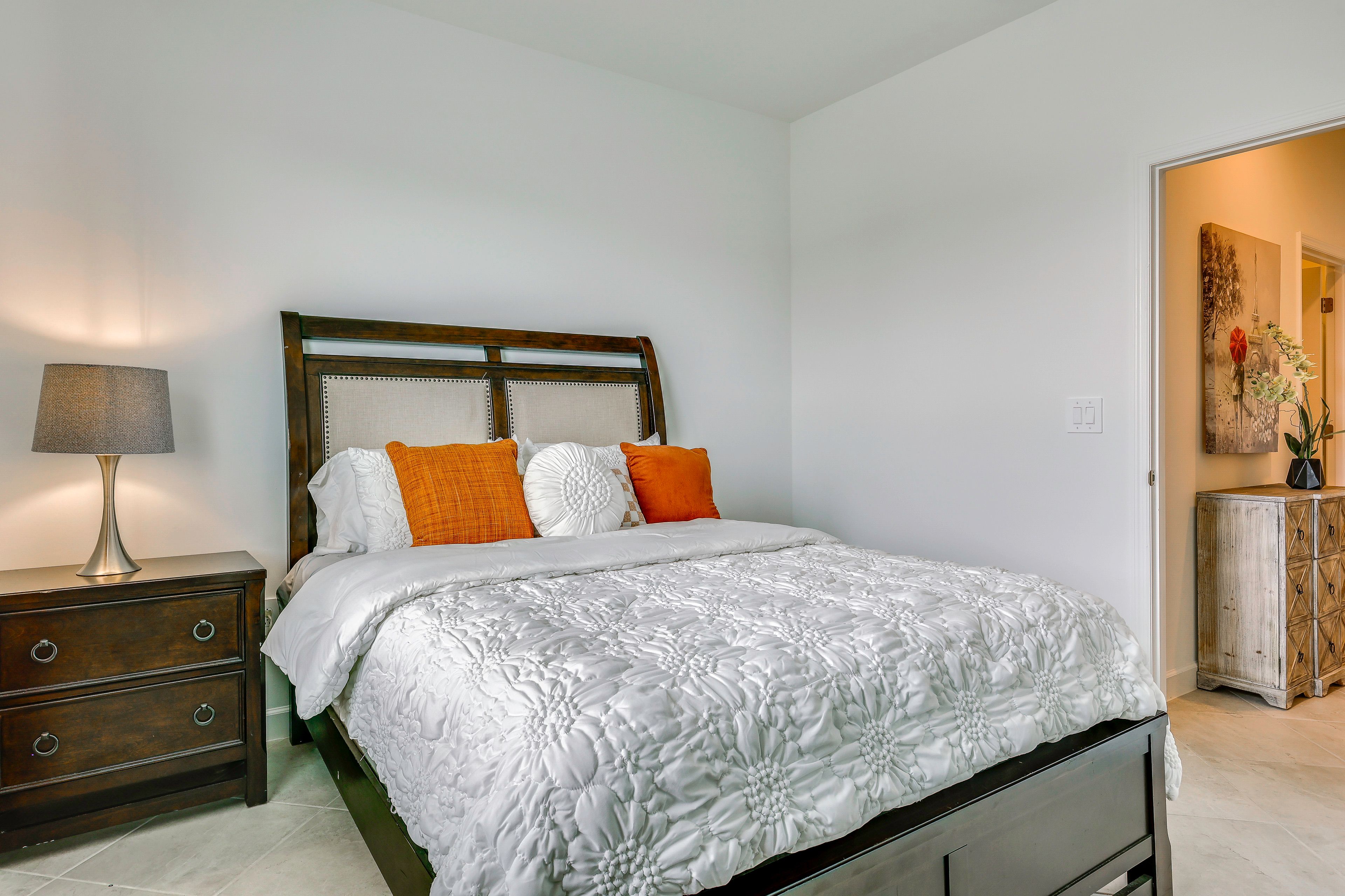 Bedroom 2 | Queen Bed