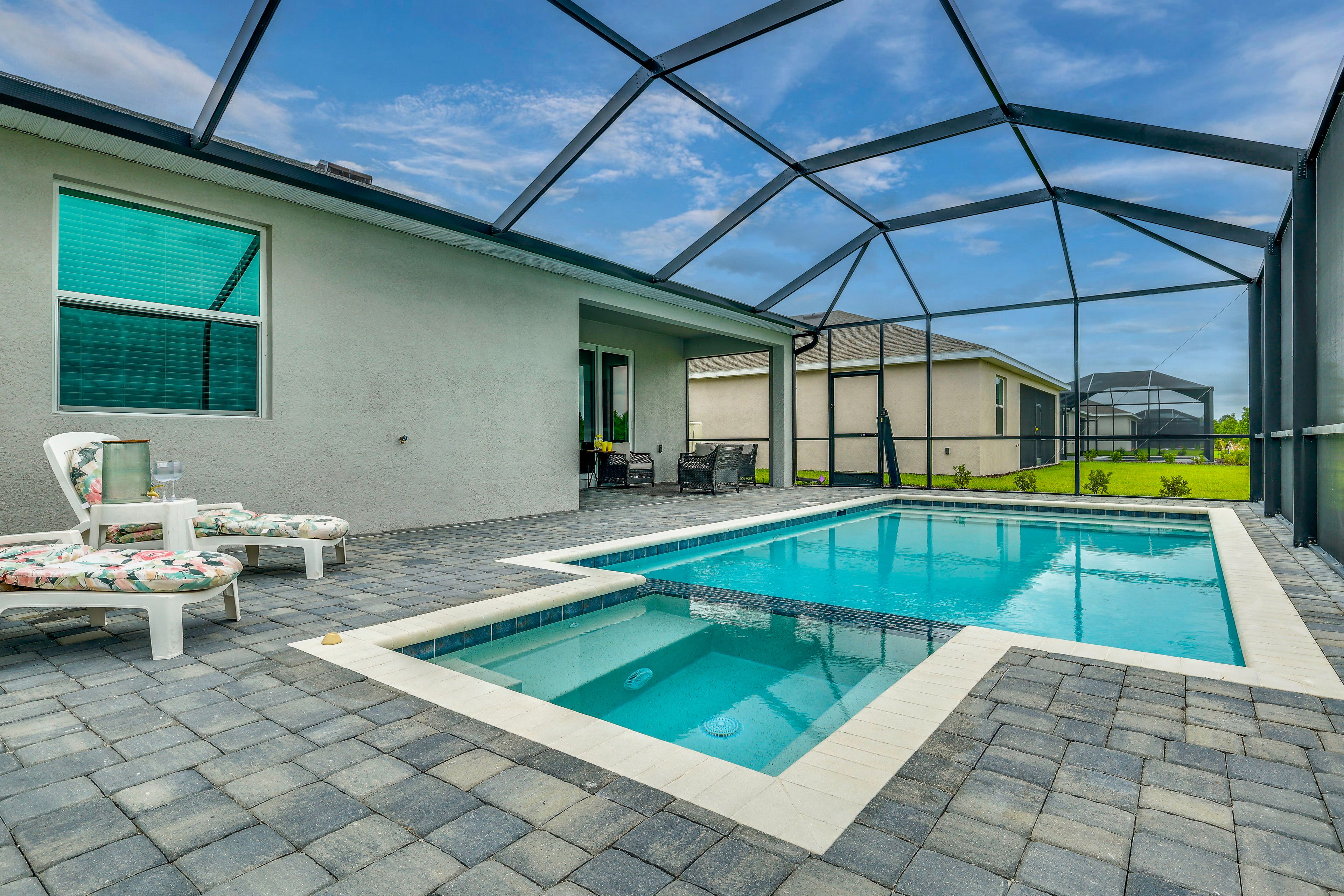Private Pool & Hot Tub