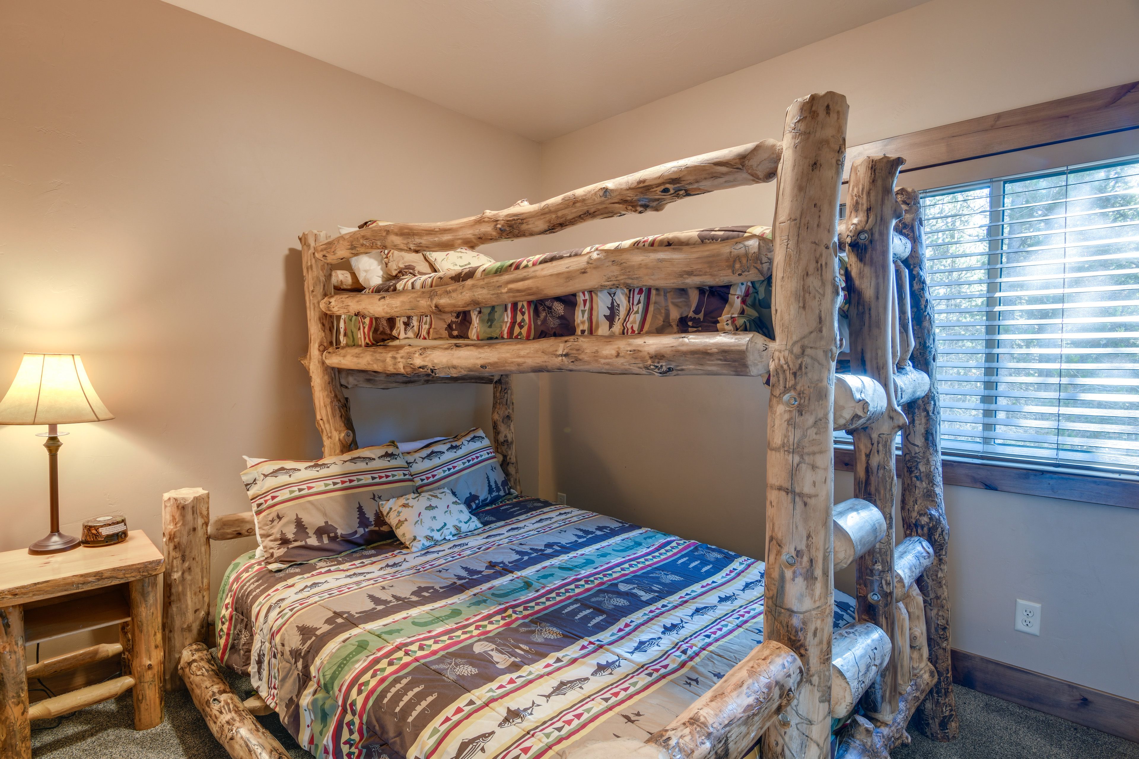 Lodge 1 | Bedroom 4 | Twin/Queen Bunk Bed