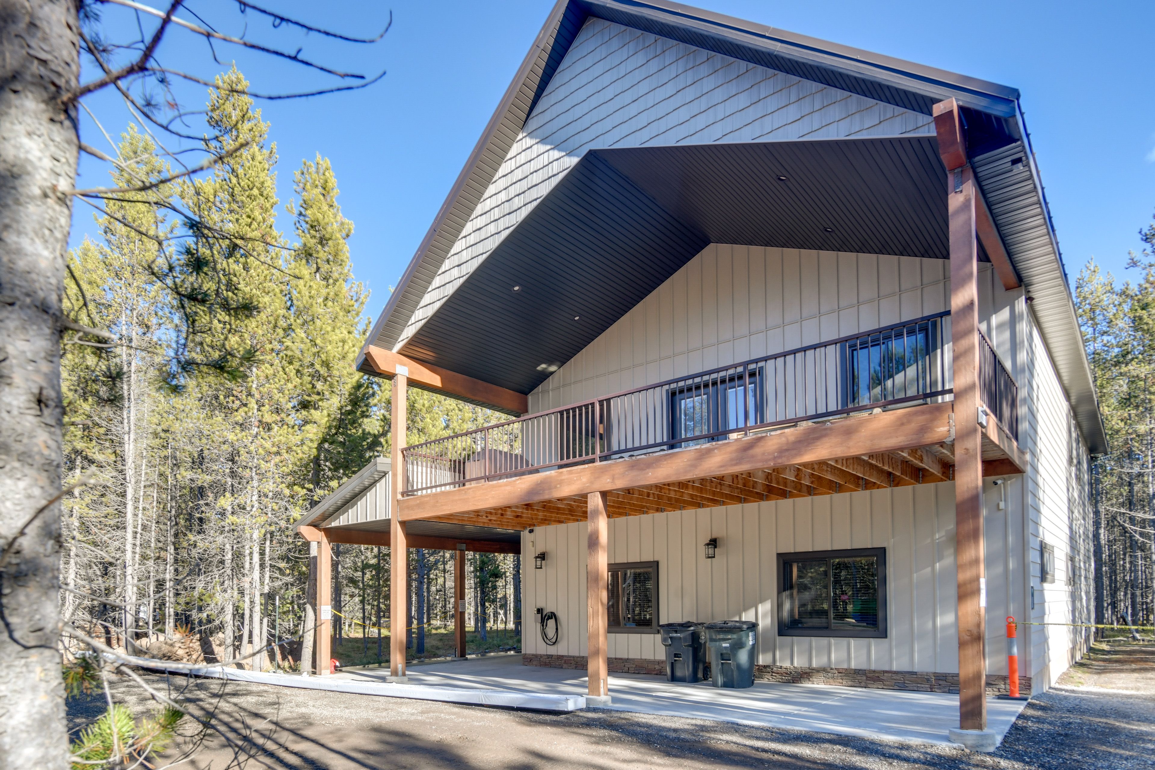 Island Park Vacation Rental | 7BR | 4BA | 3,000 Sq Ft