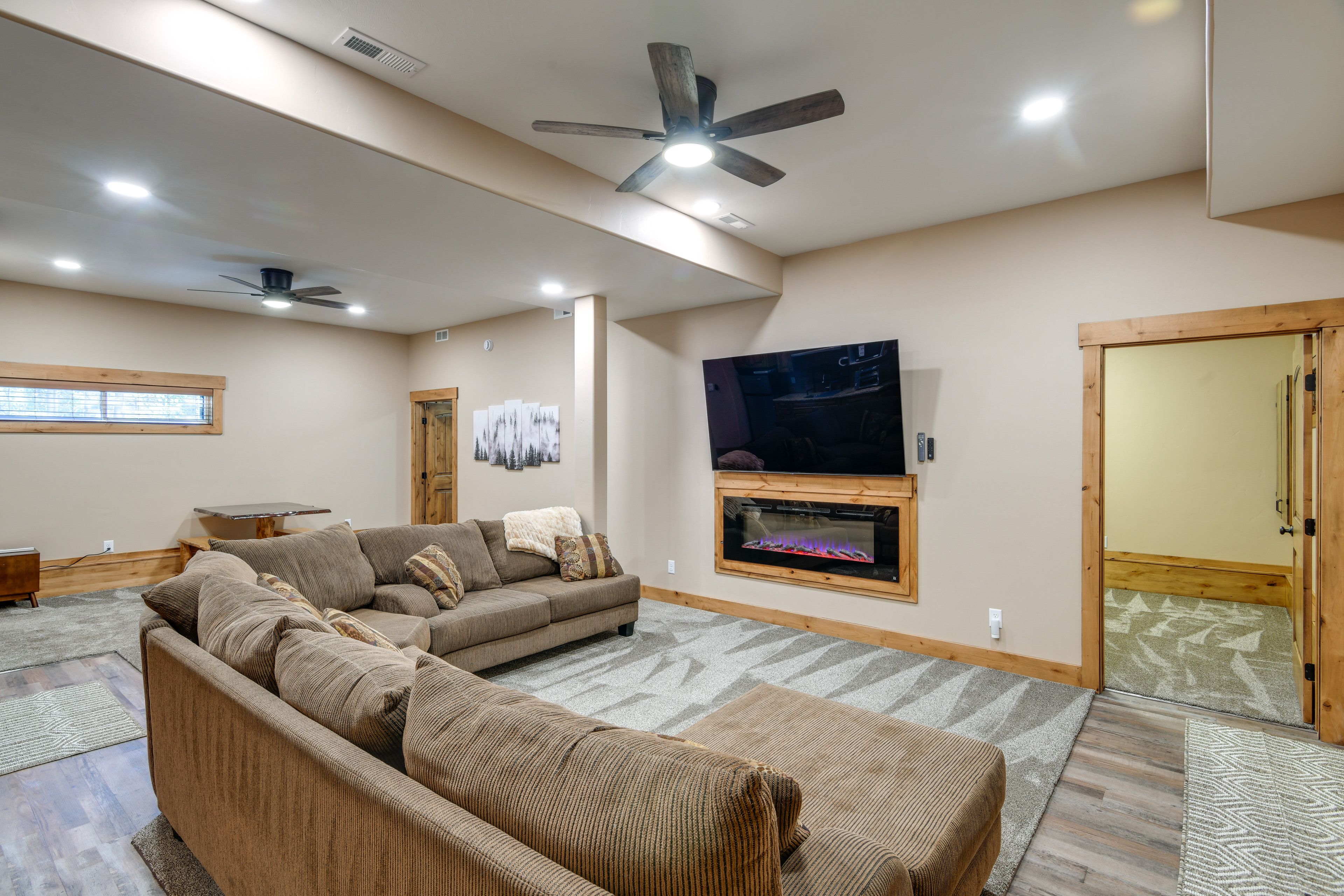 Lodge 3 | Living Room