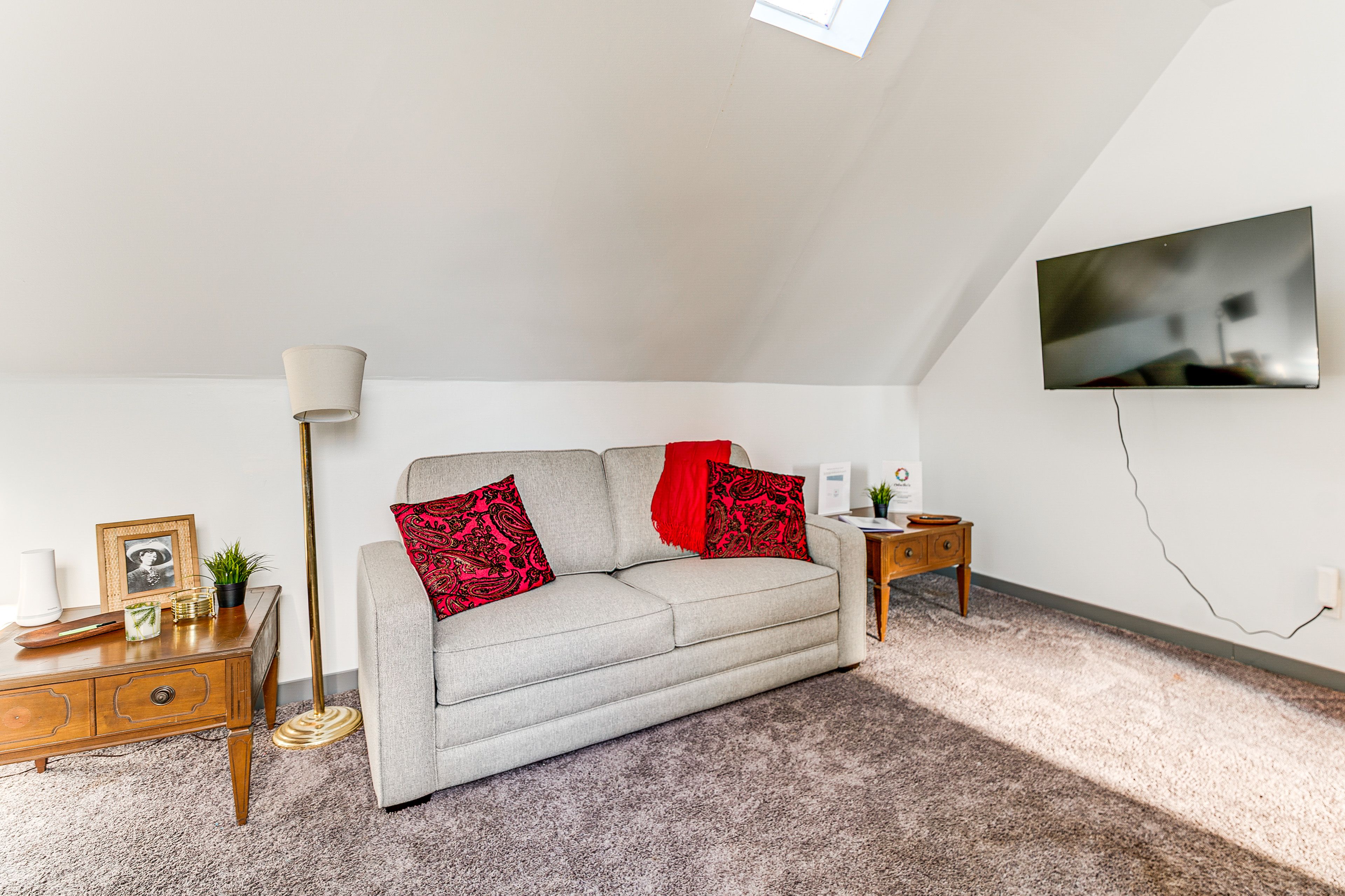 Upstairs Living Area | Full Sleeper Sofa | 2nd Floor