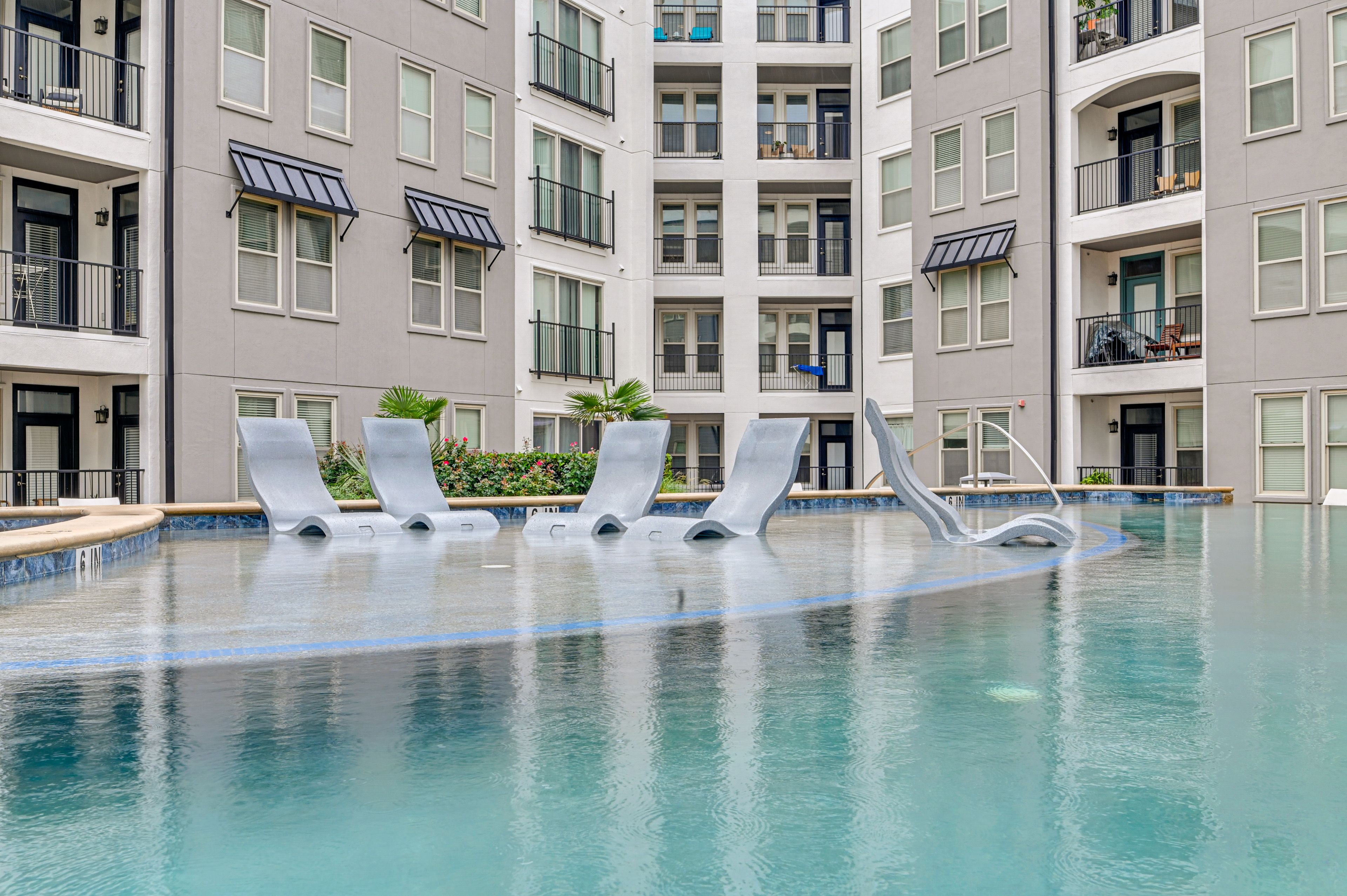 The Monterey by Windsor Apartments | Community Pool & Hot Tub