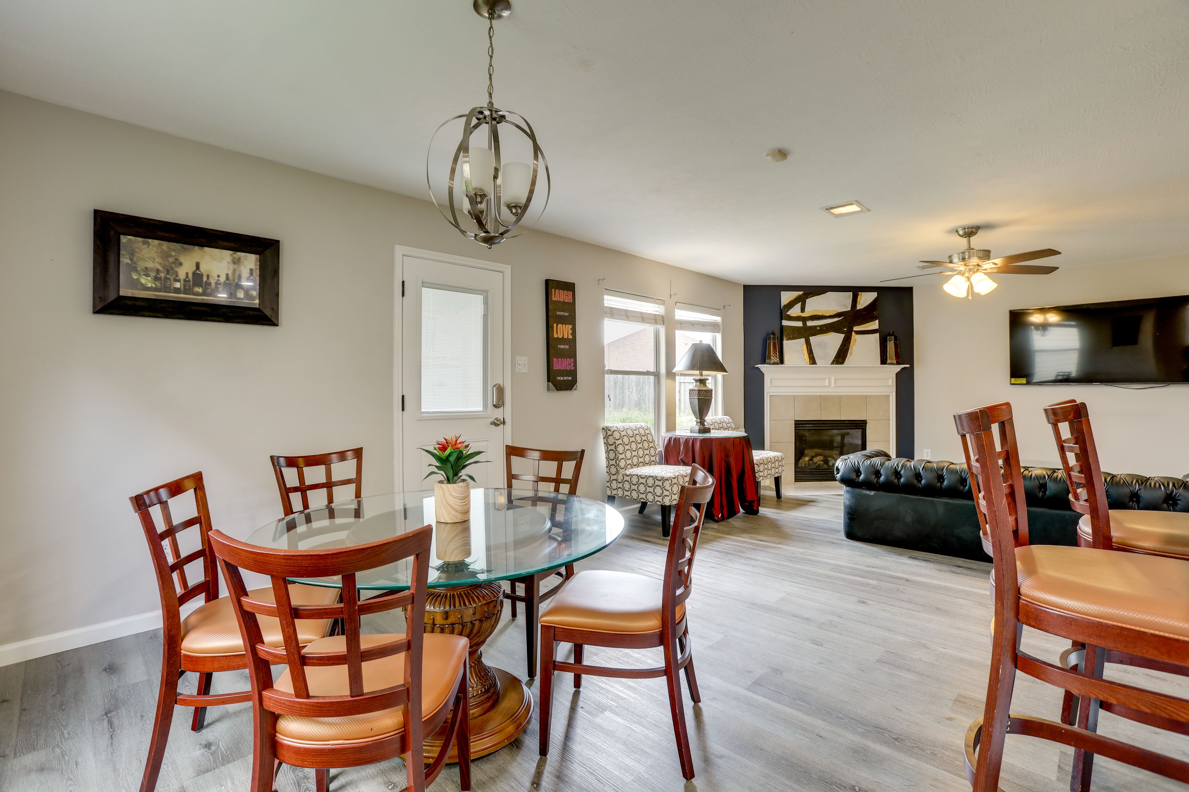 Additional Dining Area | 1st Floor