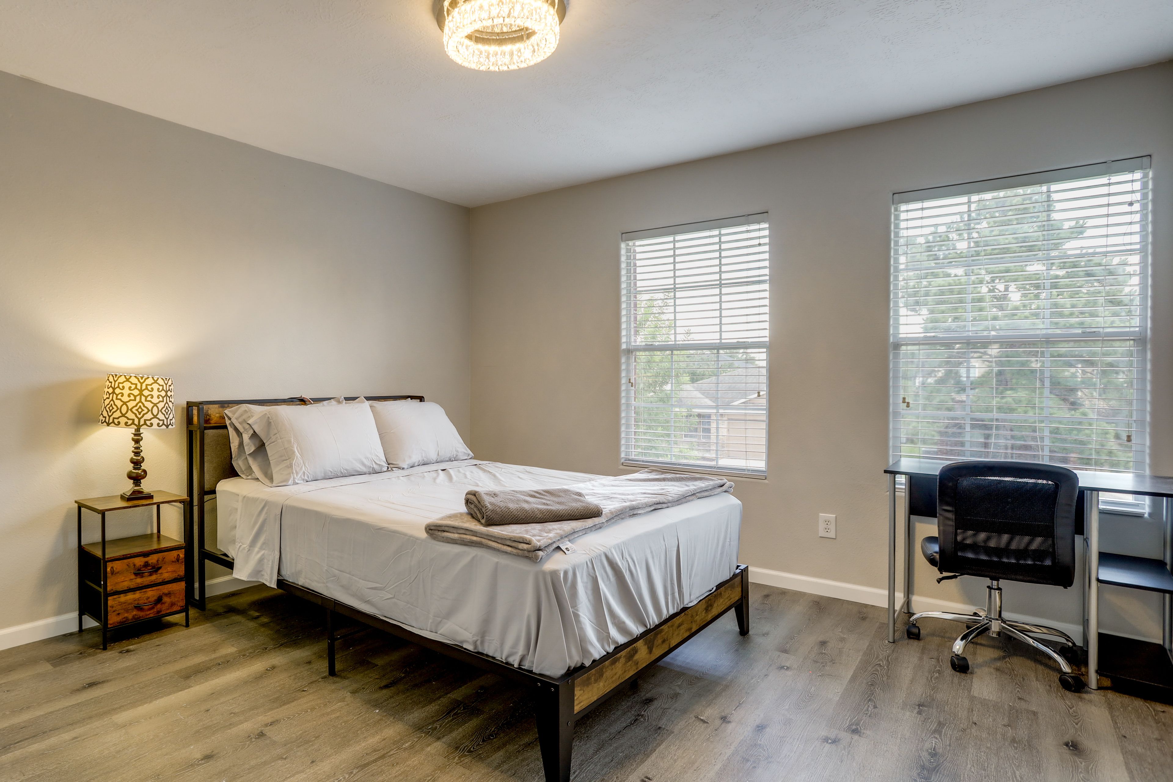 Bedroom 5 | 2nd Floor | Queen Bed