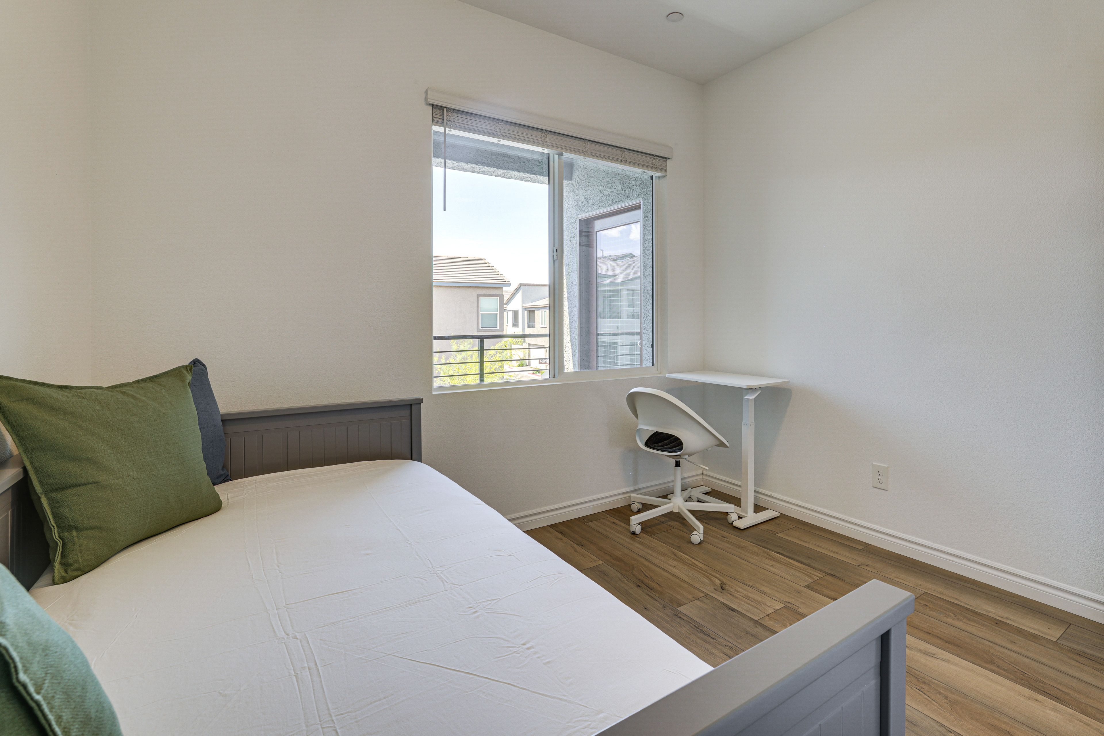 Unit 1 | Bedroom 2 | Twin Daybed | 2nd Floor