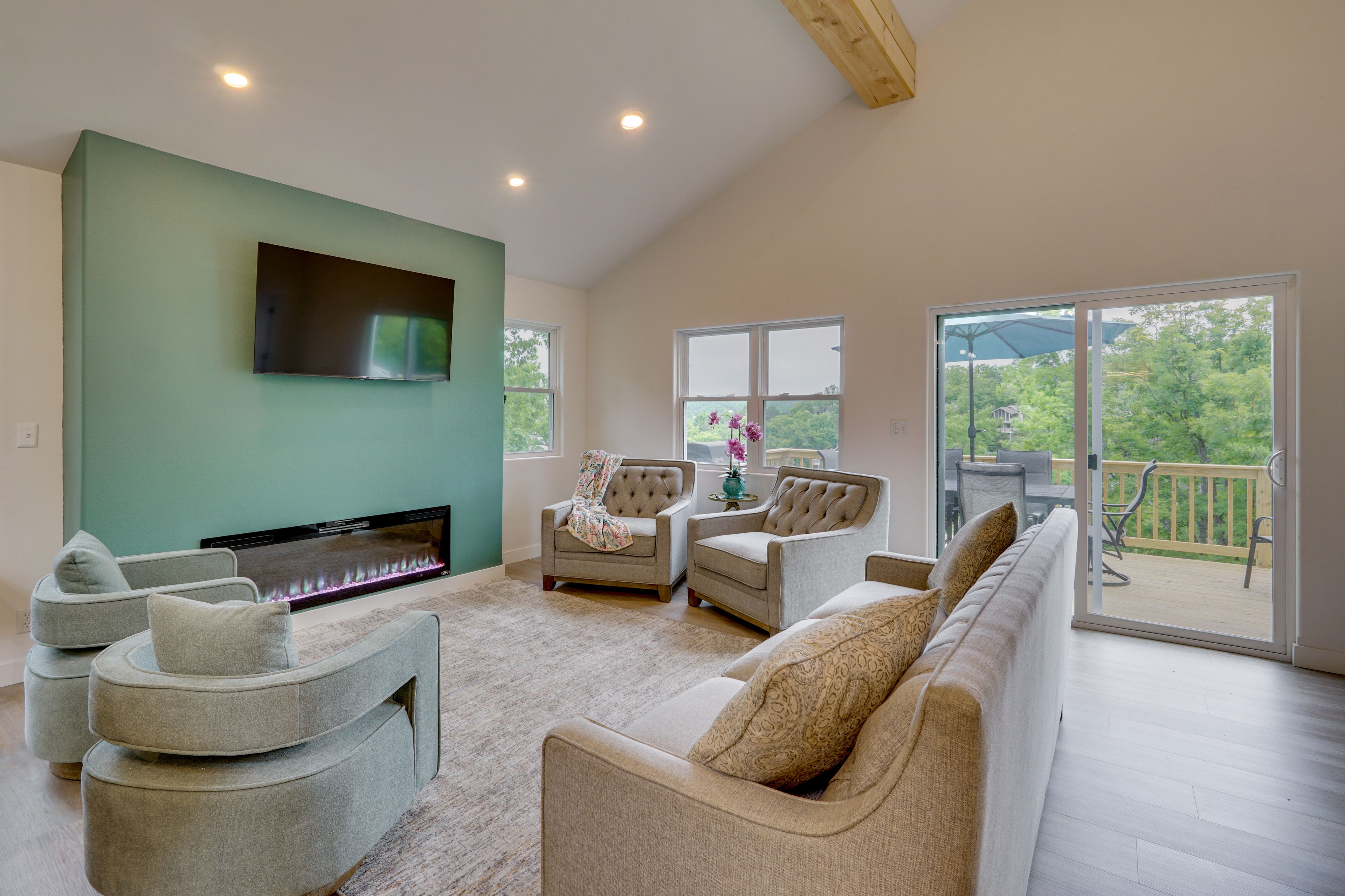 Living Room | Main Level