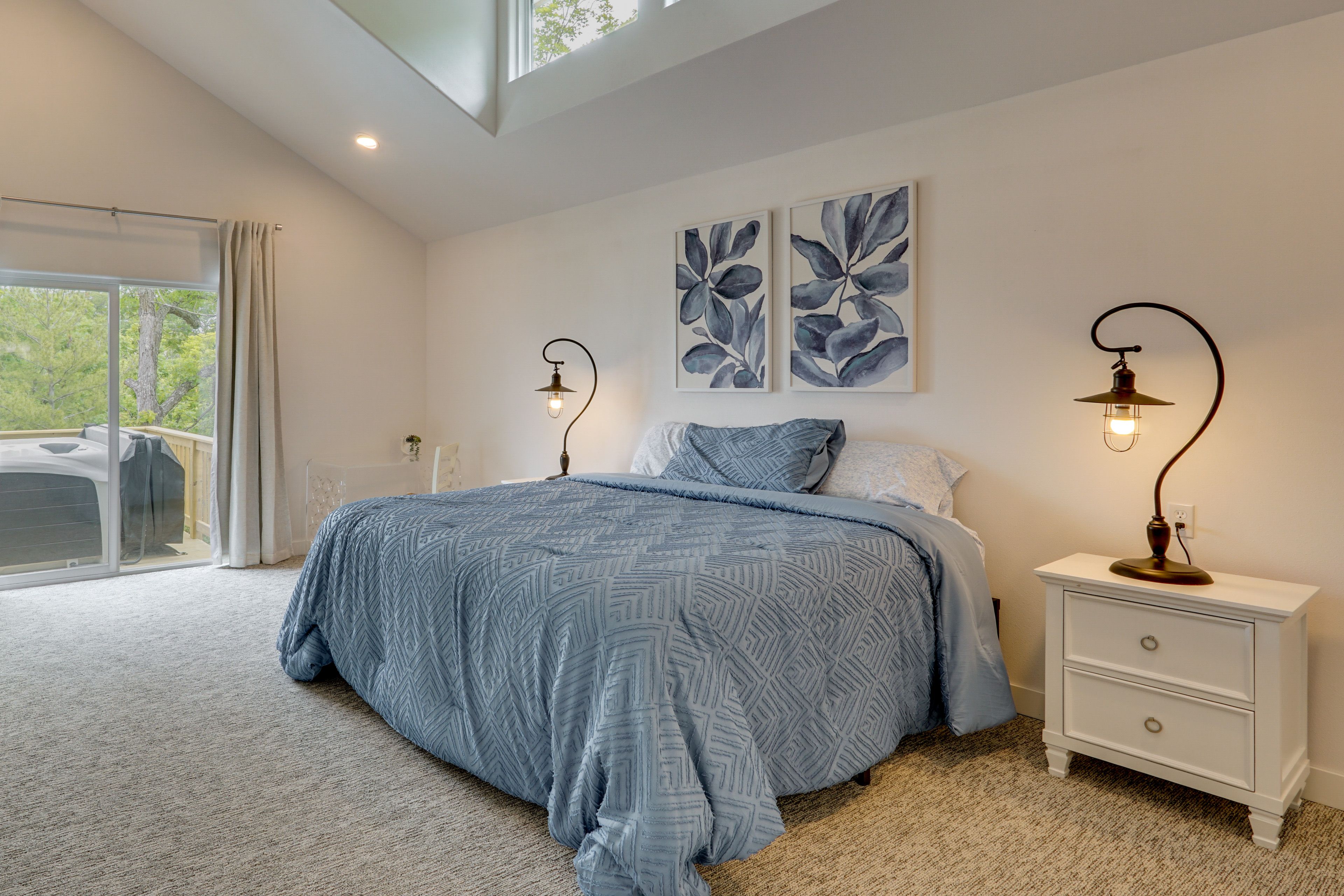 Bedroom 1 | King Bed | Main Level