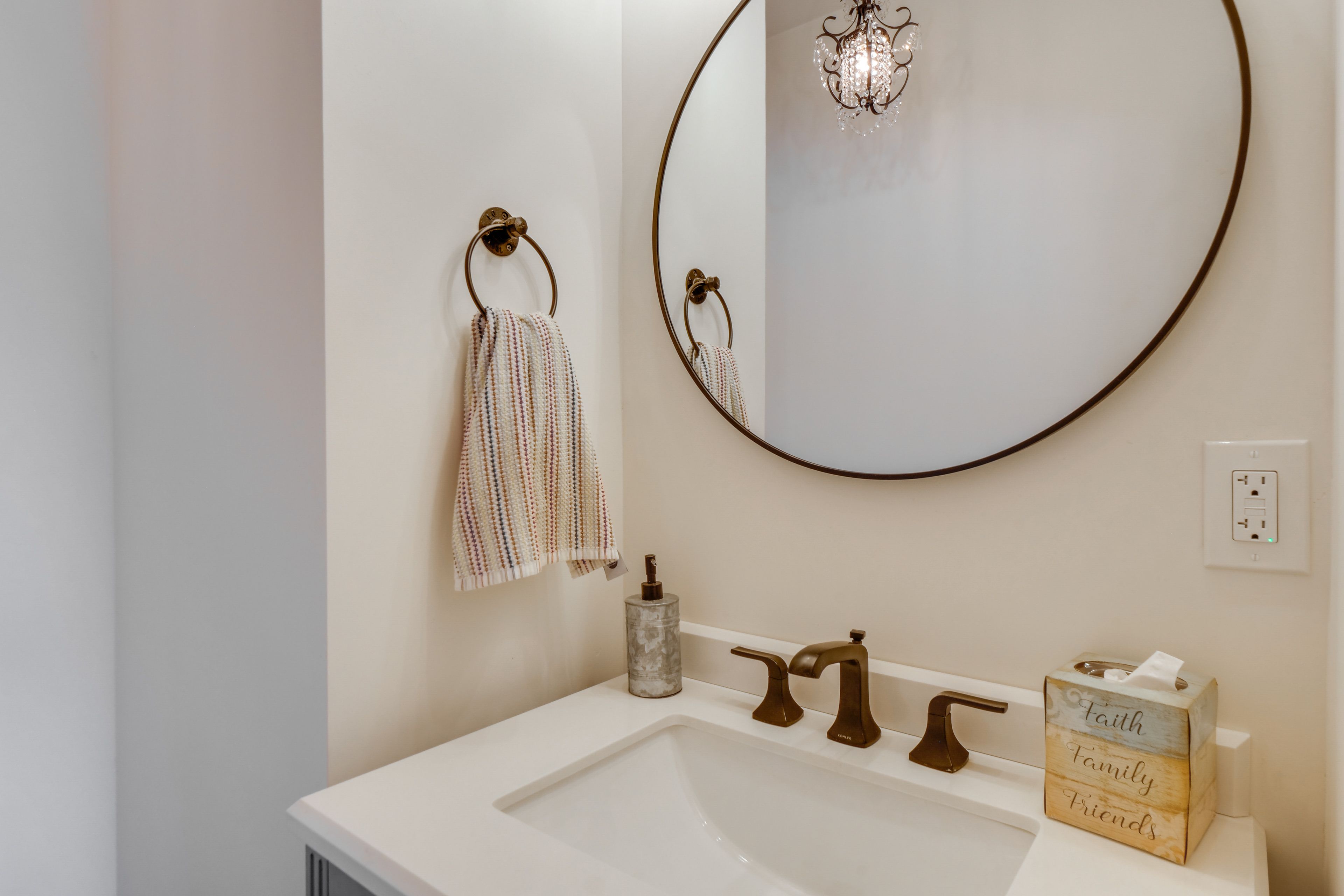 Half Bathroom | Main Level