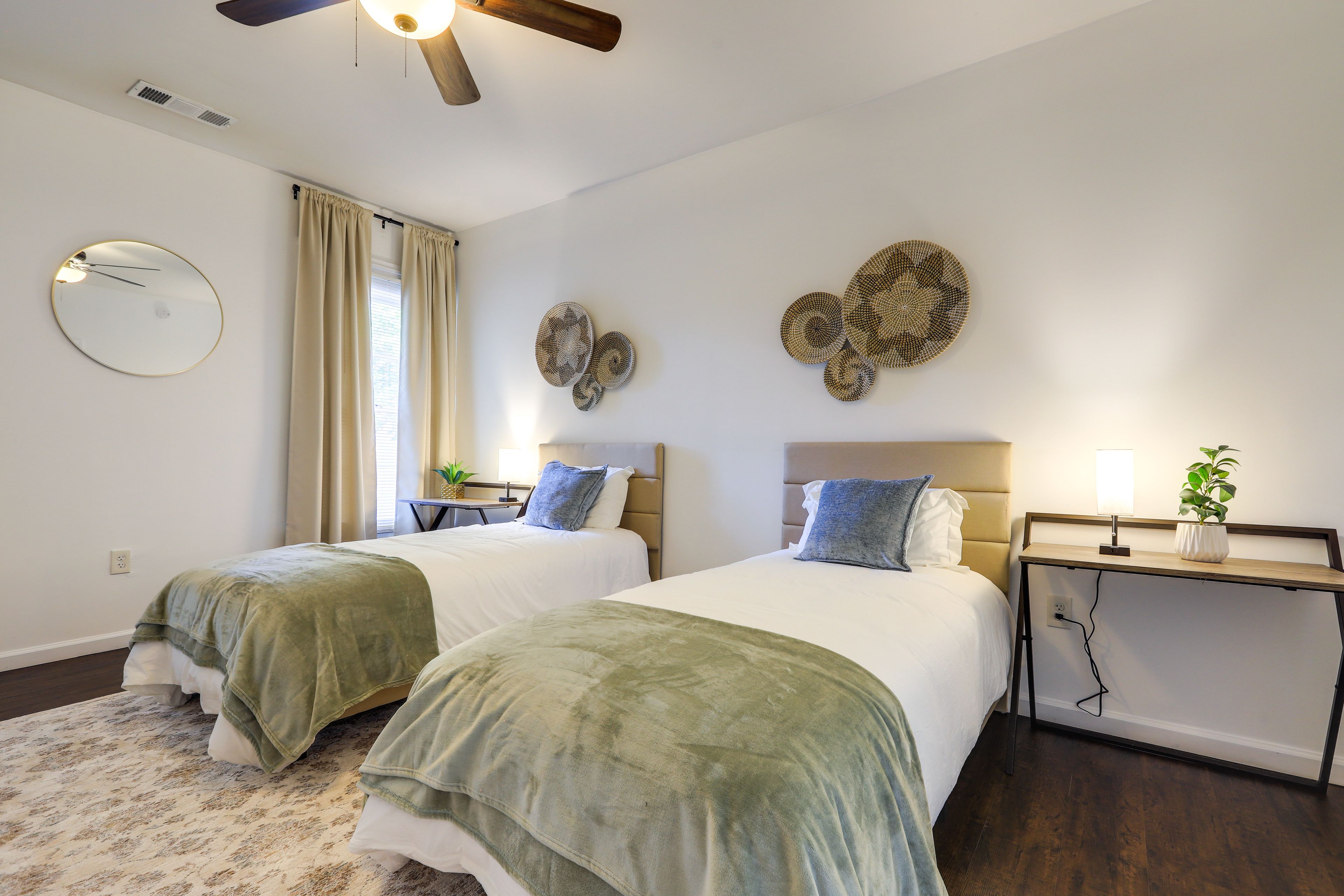 Bedroom 3 | 2 Twin Beds