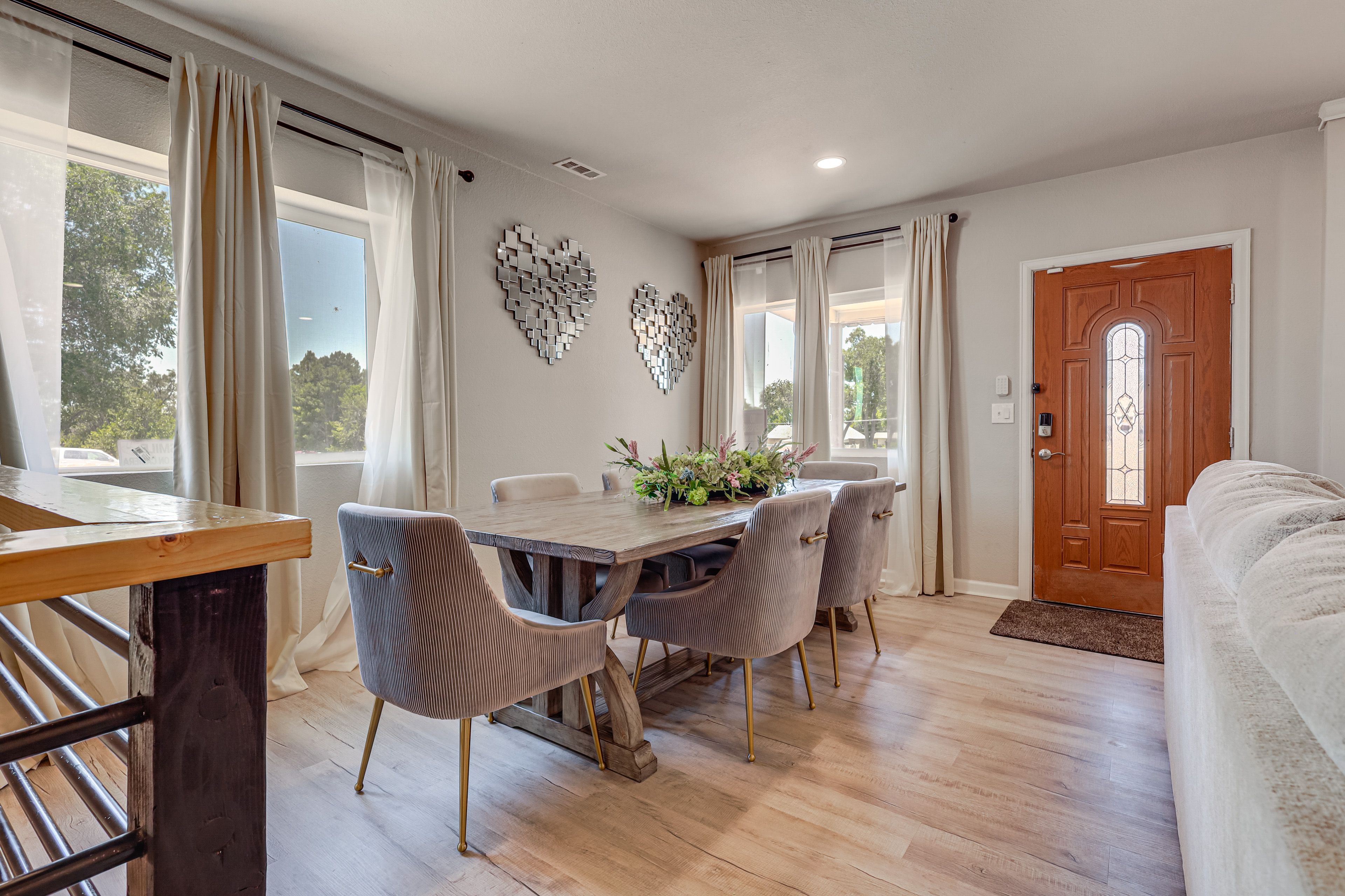 Dining Area 1 | Dishware/Flatware Provided | Main Level