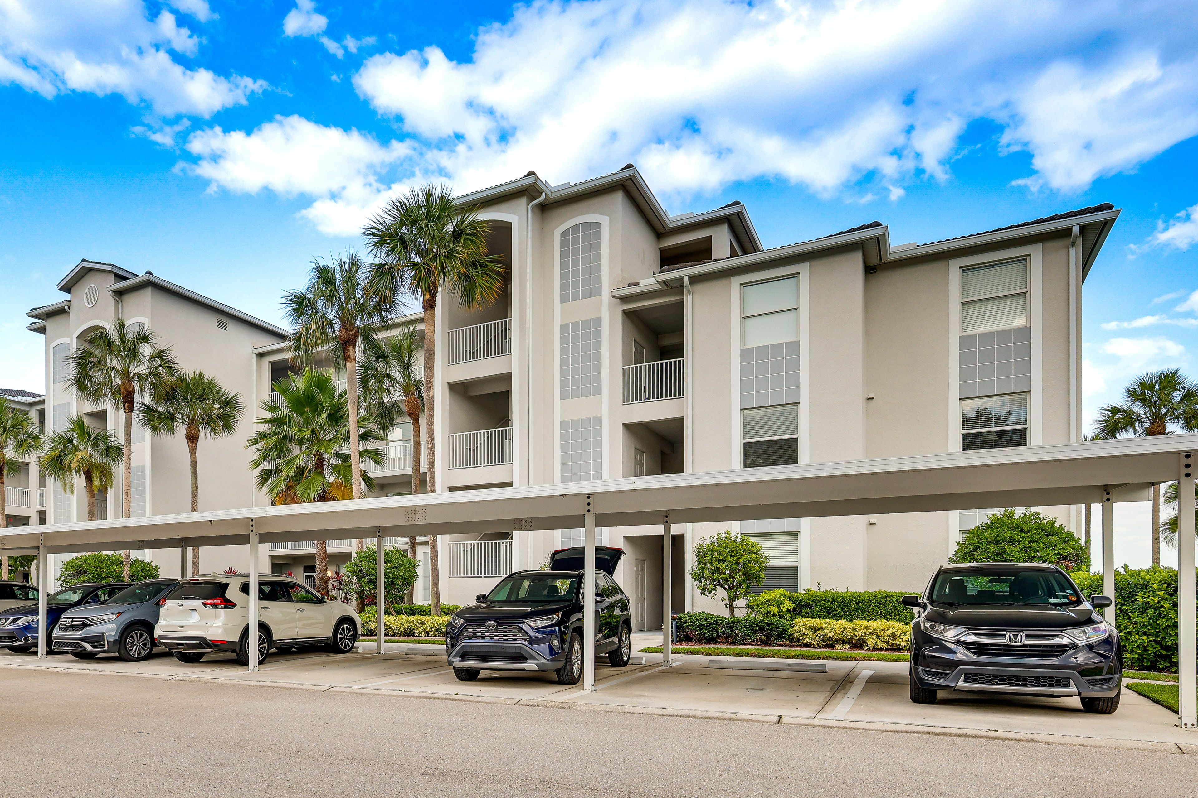 Exterior | Single-Story Condo on 1st Floor