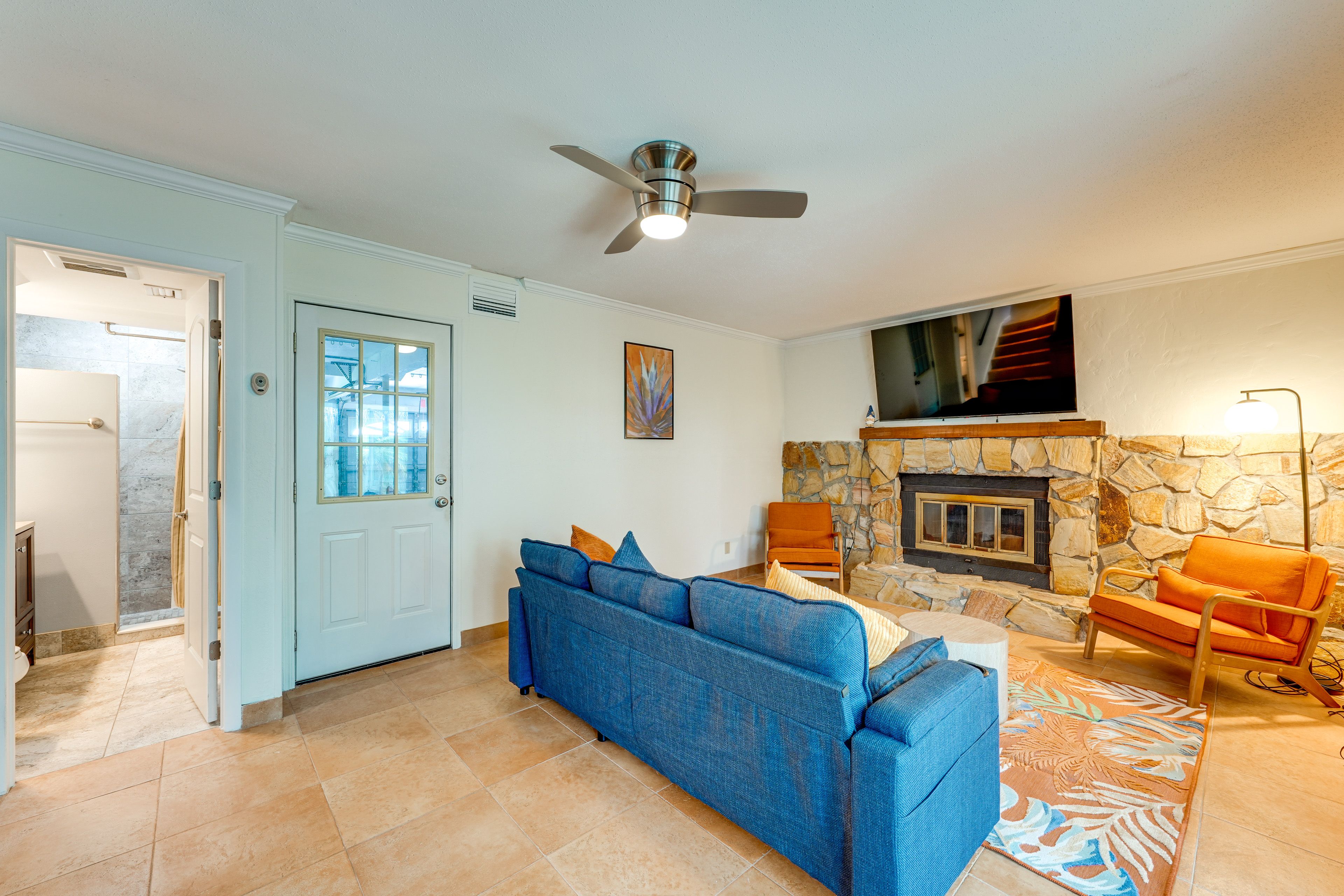 Family Room | Sleeper Sofa | Lower Level