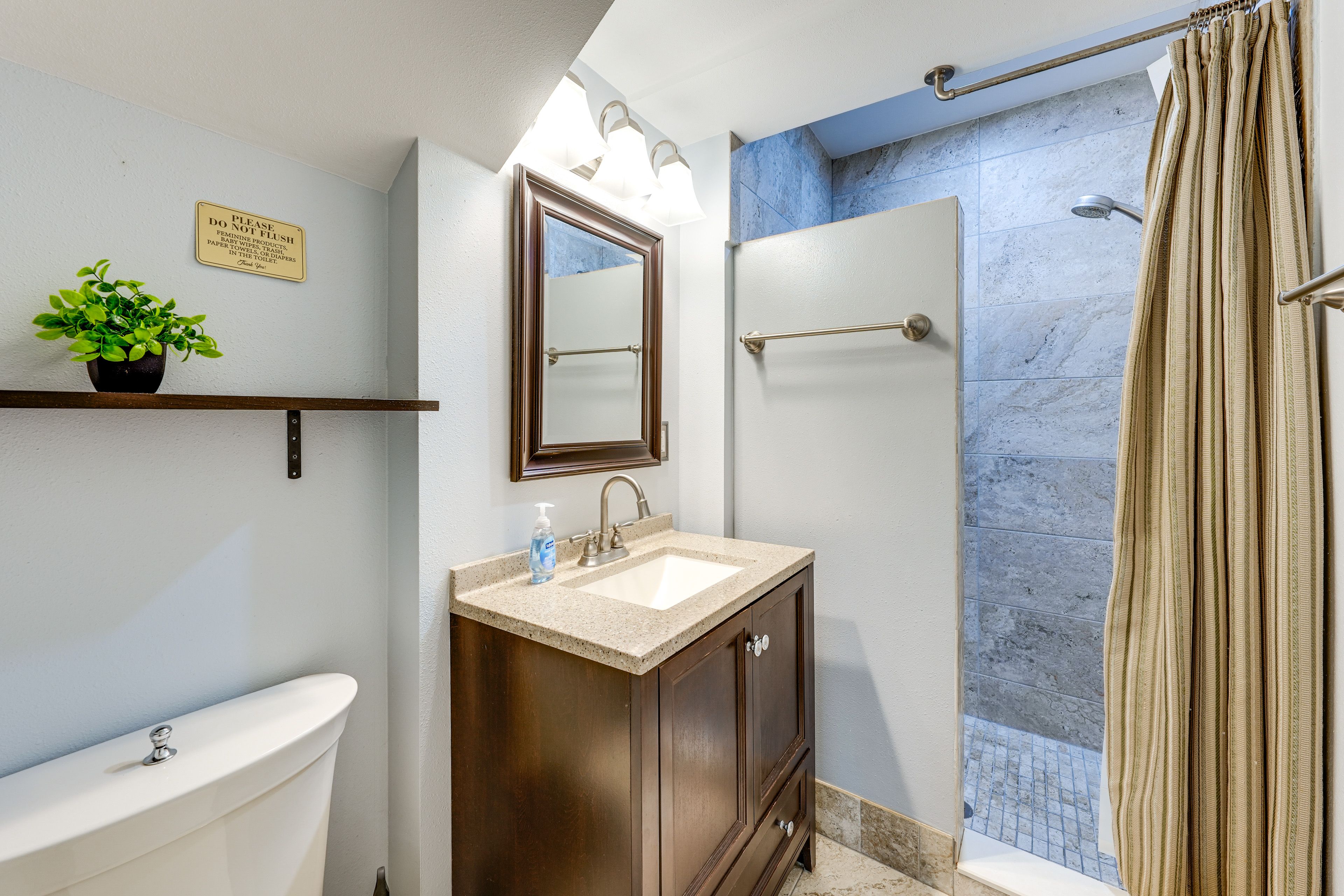 Full Bathroom | Lower Level