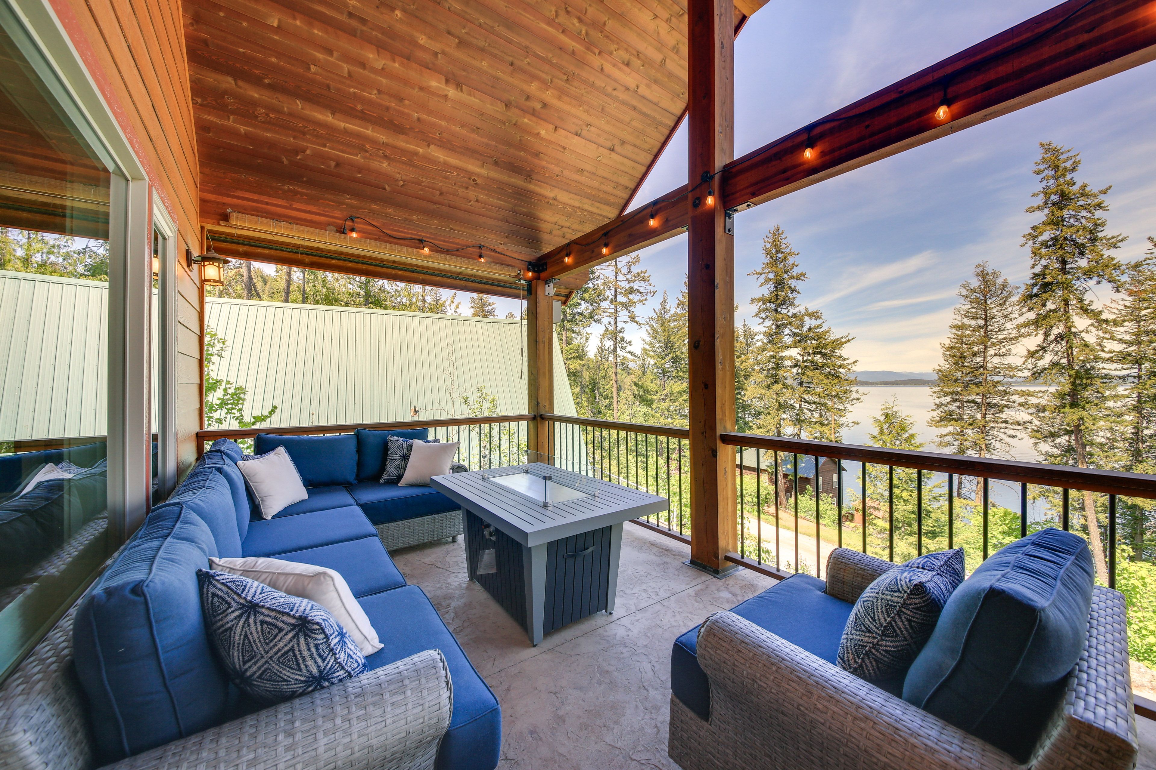 Sagle Vacation Rental | 3BR | 2BA | 2,700 Sq Ft
