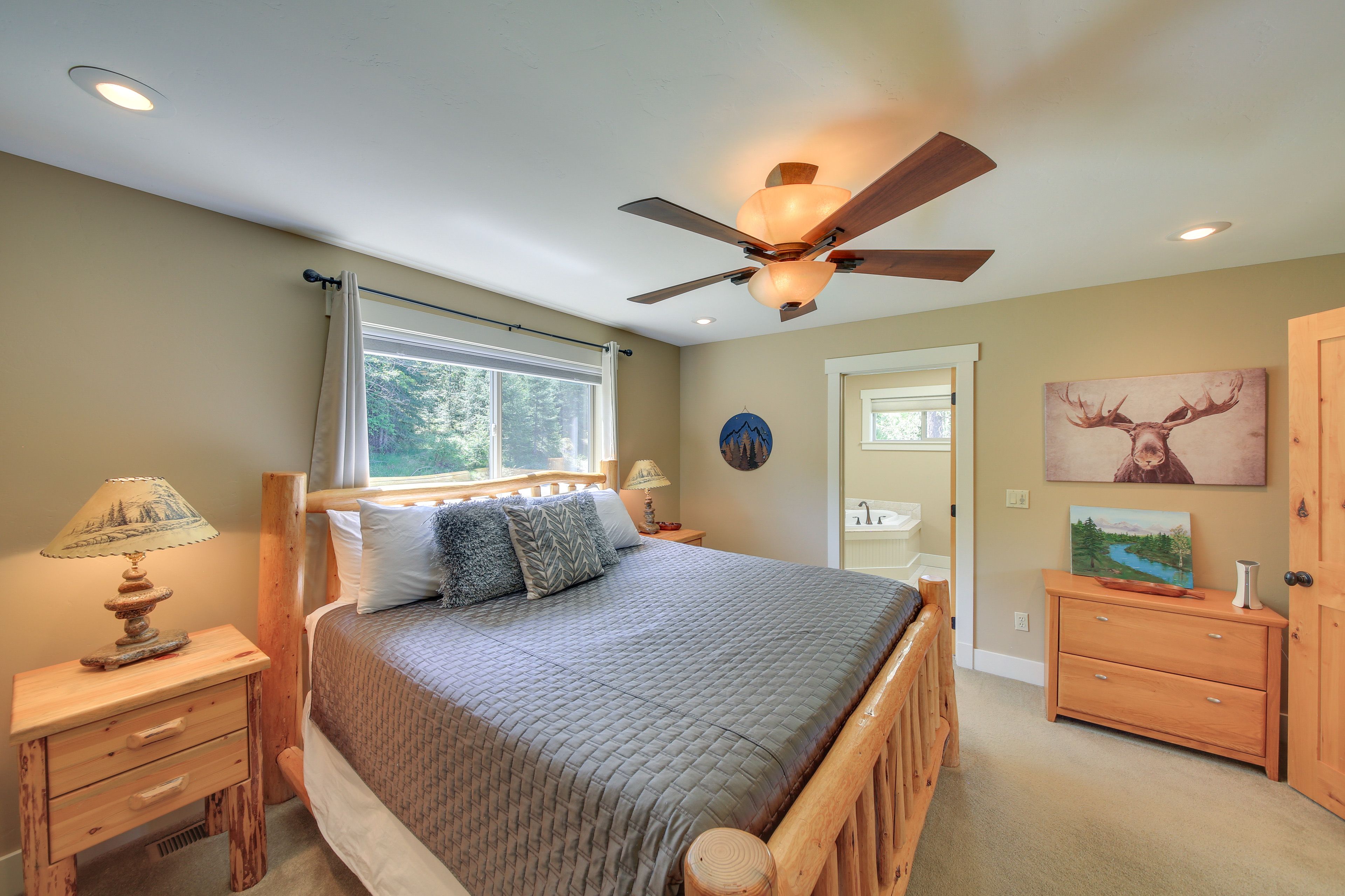 Bedroom 1 | King Bed | 2nd Floor