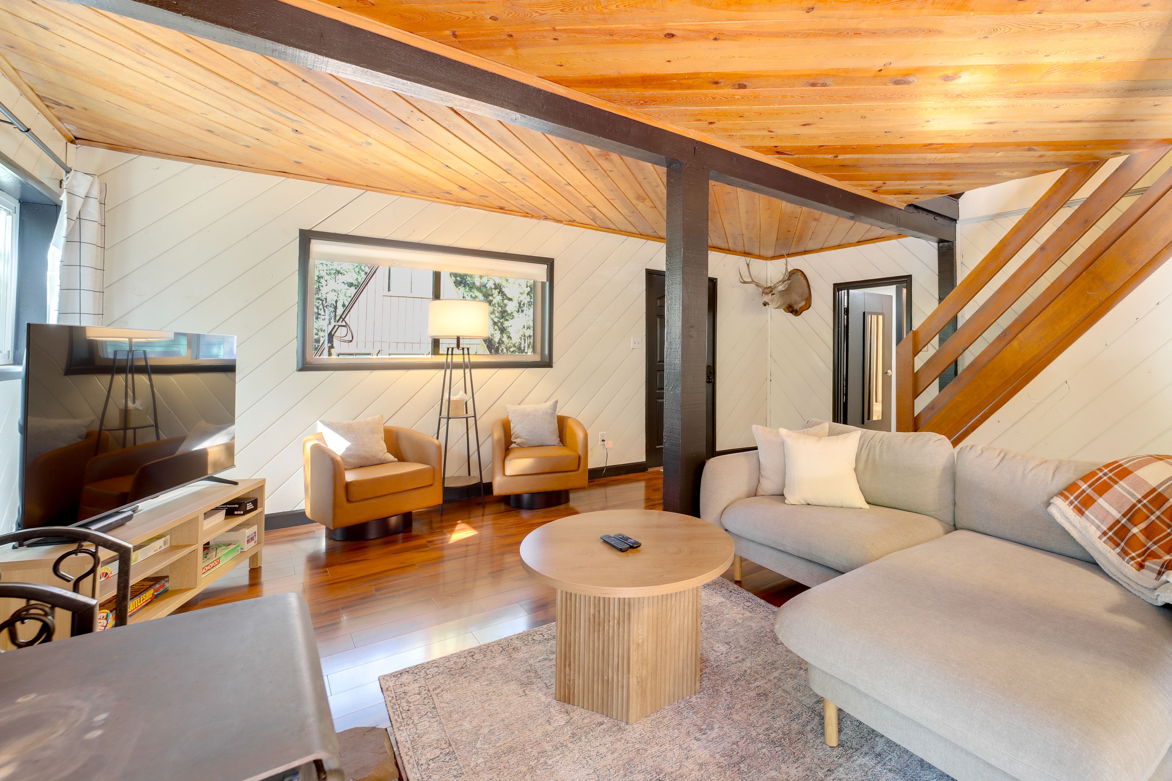 Living Room | Main Level