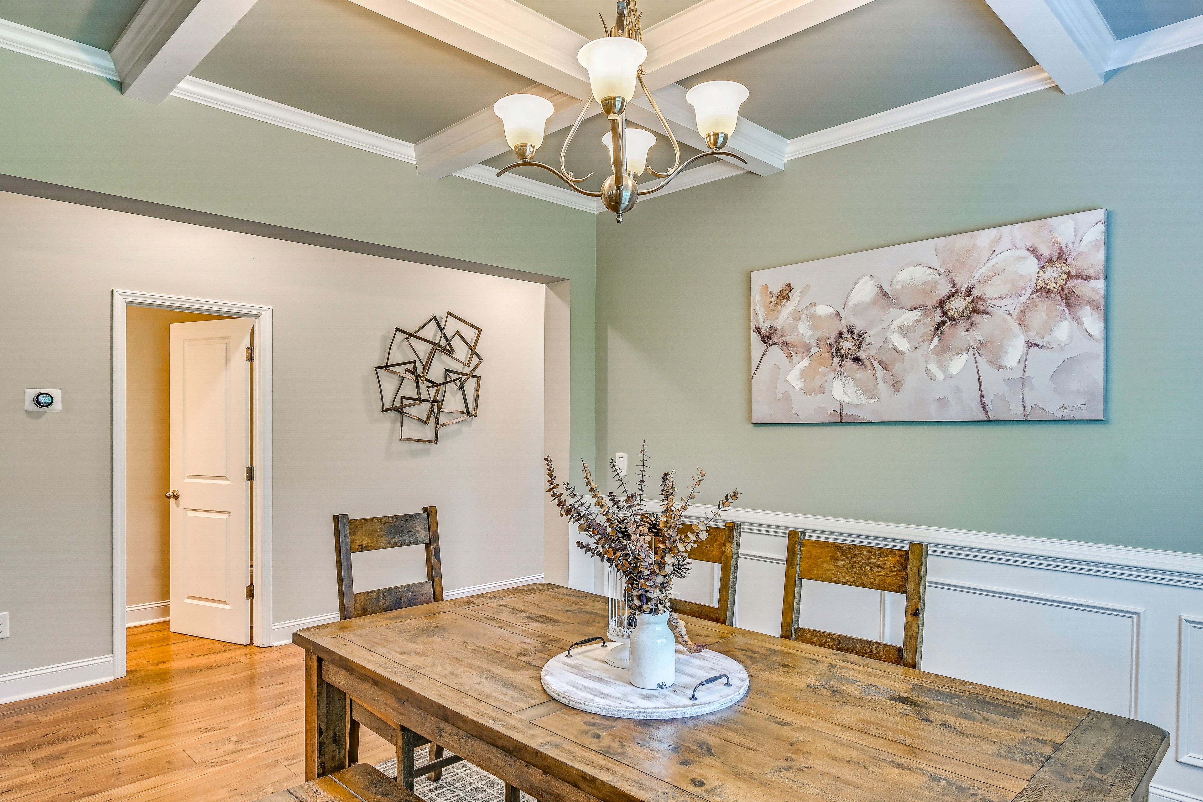Dining Area | 1st Floor